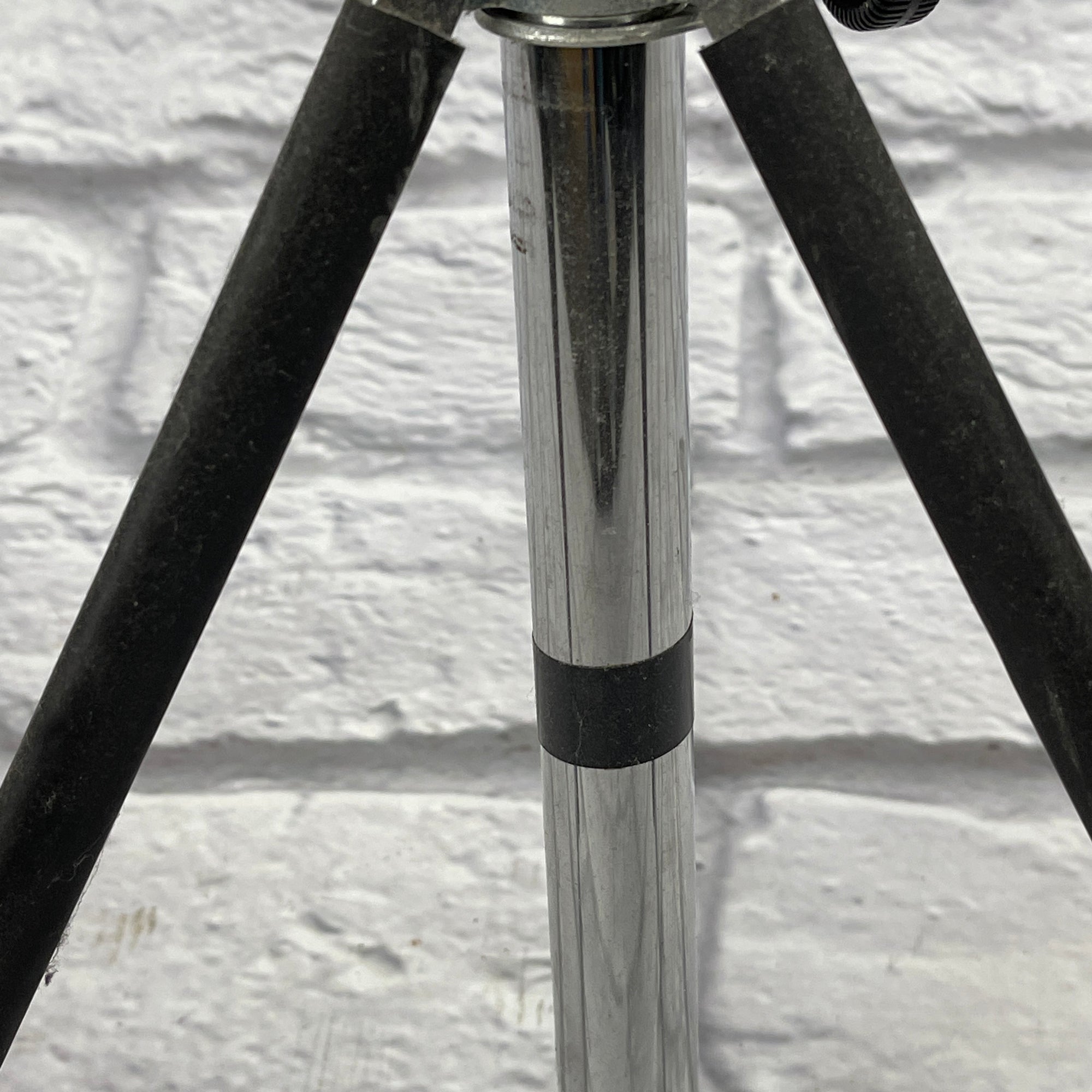 Hamilton Chrome Guitar Stand