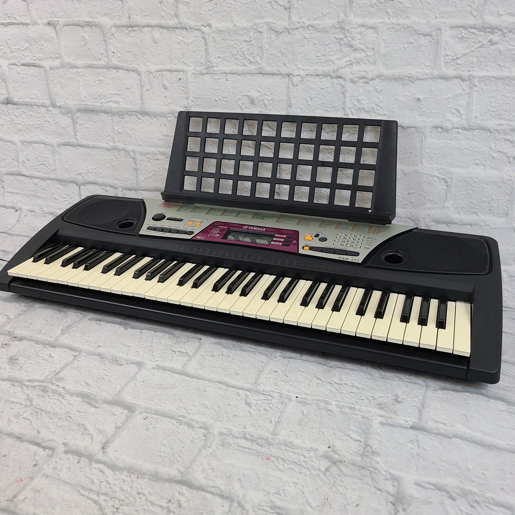 Yamaha PSR-172 61-Key Digital Keyboard - Evolution Music