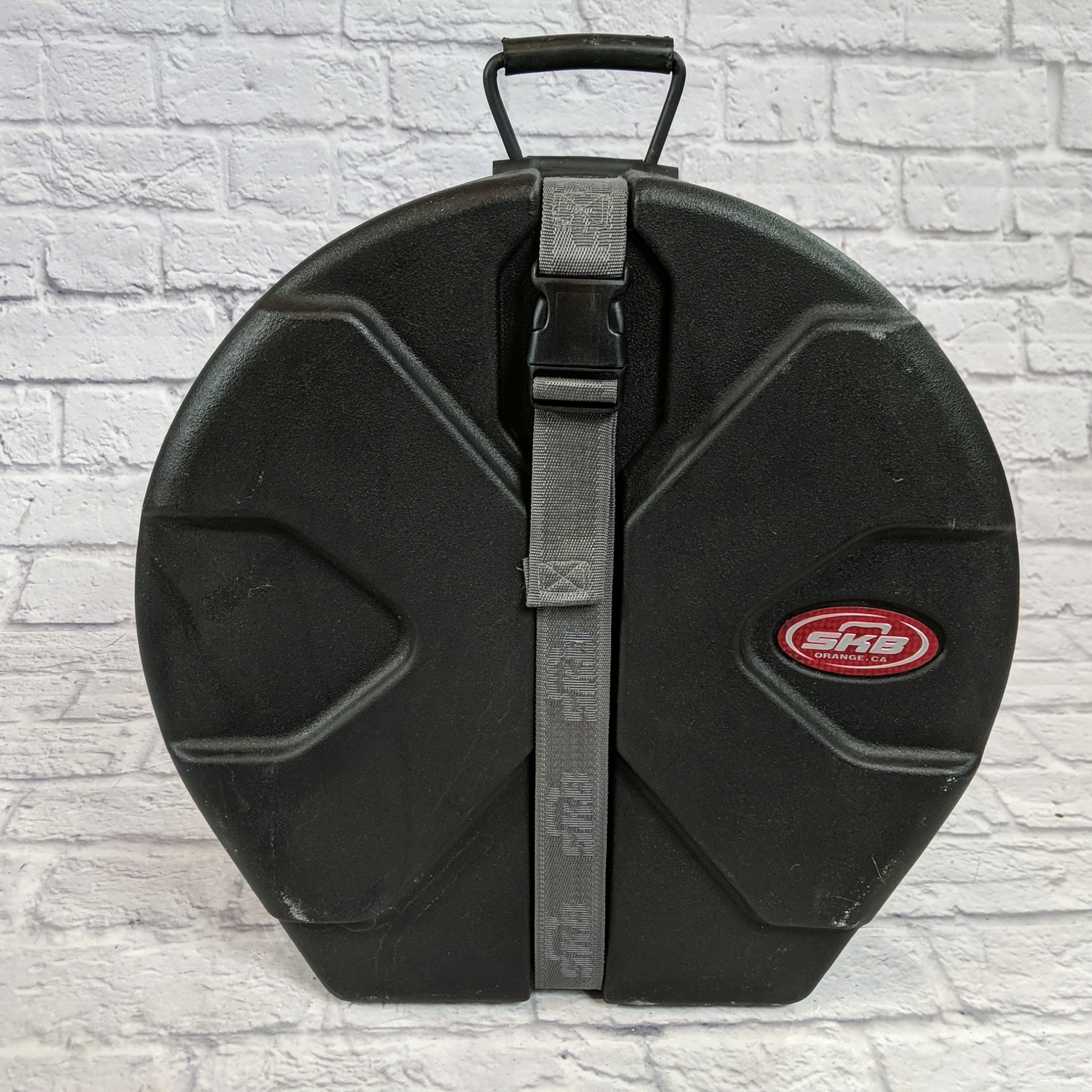 SKB Roto-X Molded 16 x 8" Snare Hard Case with Padded Interior