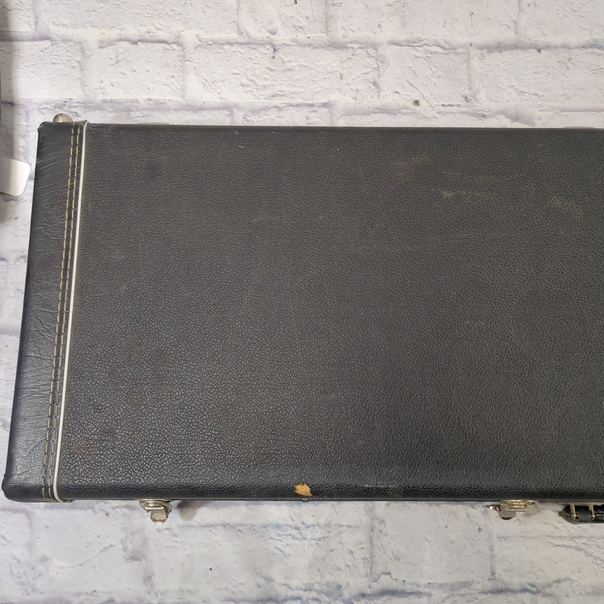 Unknown Hard Shell Electric Guitar Case