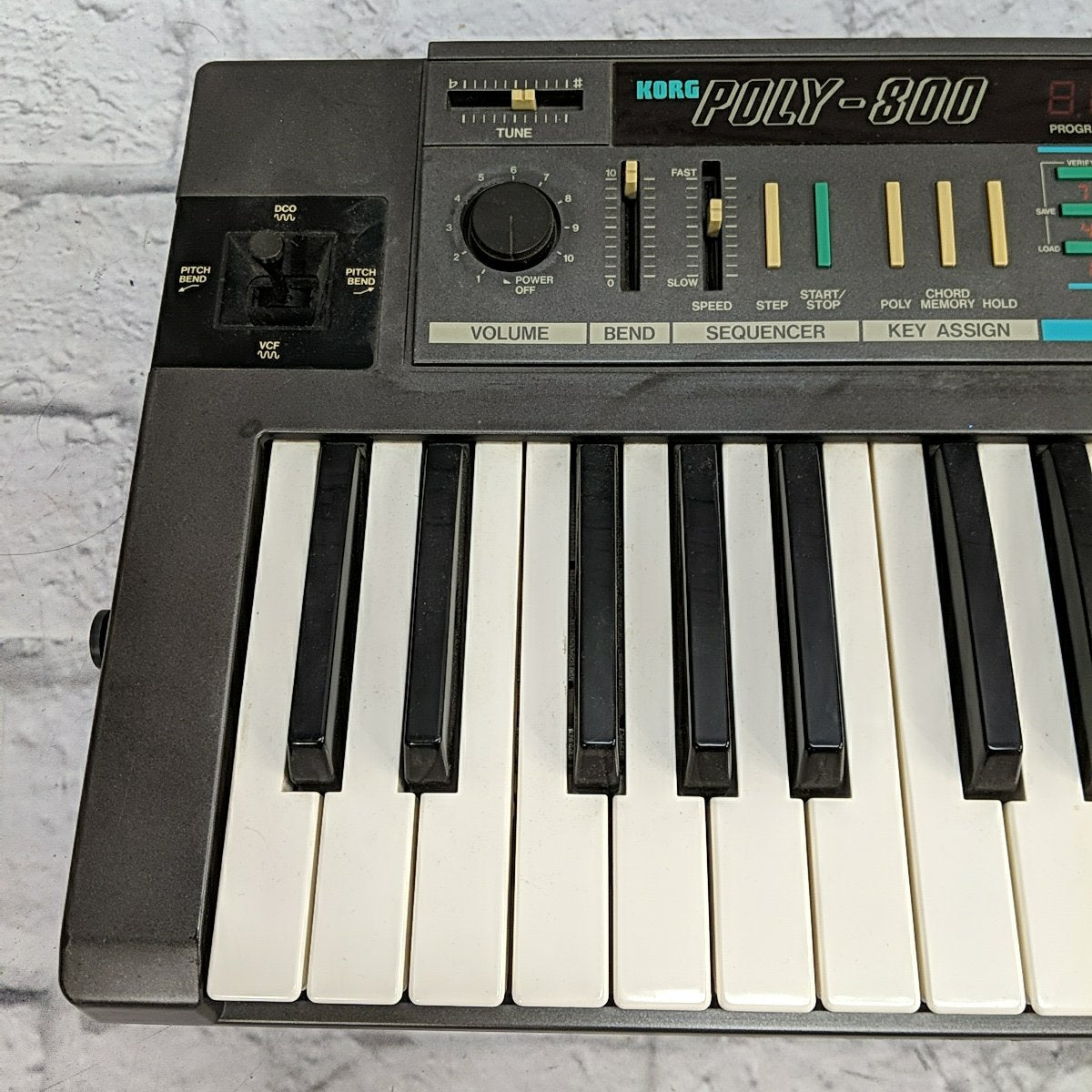 Korg Poly 800 Digital Synthesizer