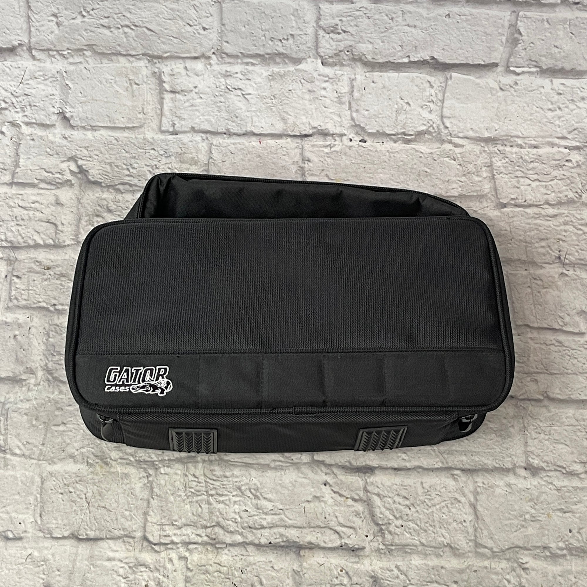 Gator Small Black Pedal Board w/ carrying case