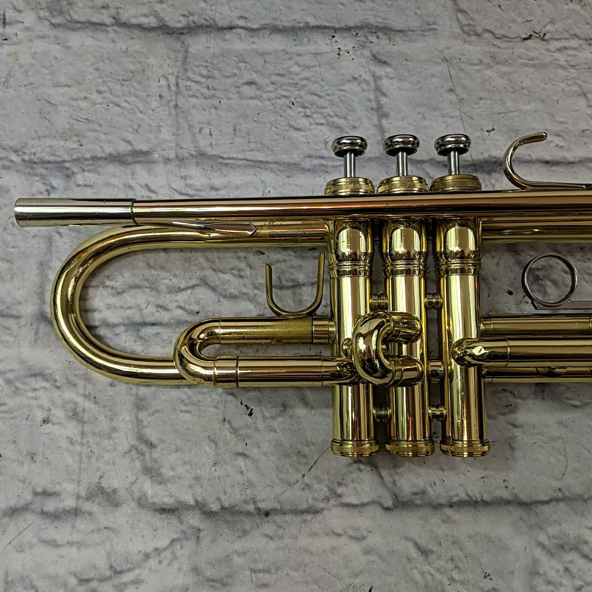 King Student Model 601 Bb Trumpet with Case