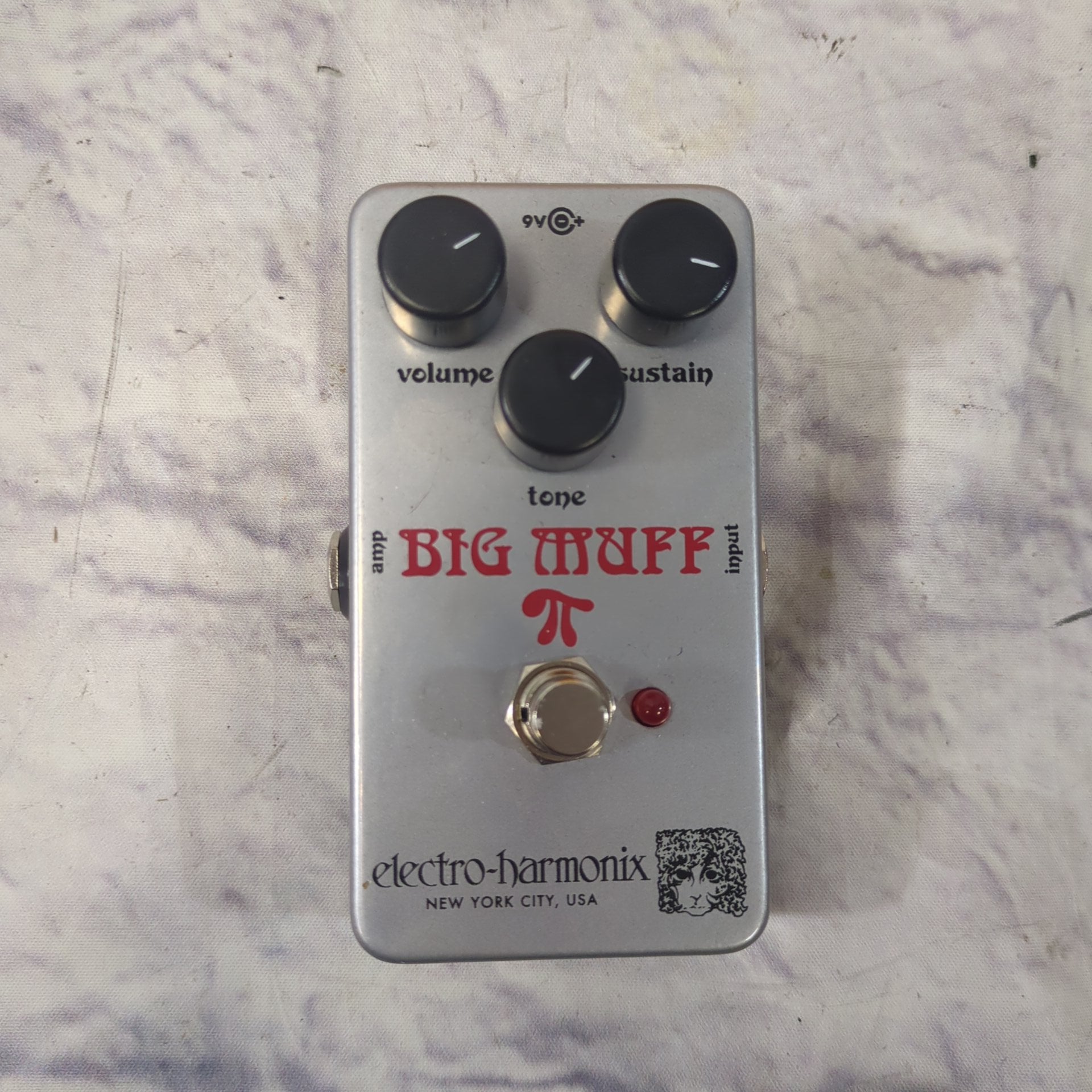 Electro-Harmonix Big Muff Pi Fuzz Pedal
