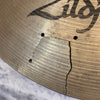 Zildjian 18" Avedis Medium Crash Cymbal - Cracked
