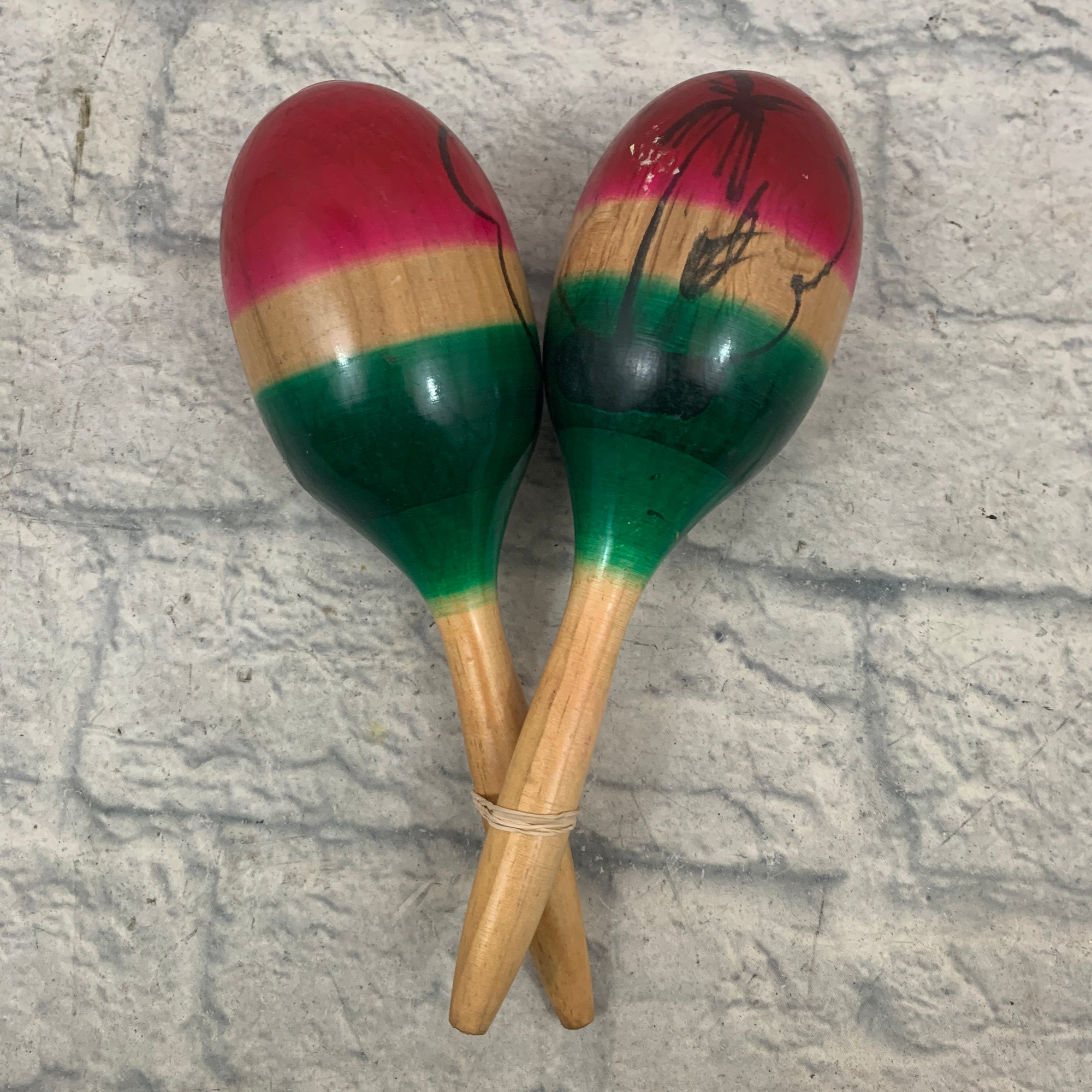 Unknown R/W/G Maracas Pair