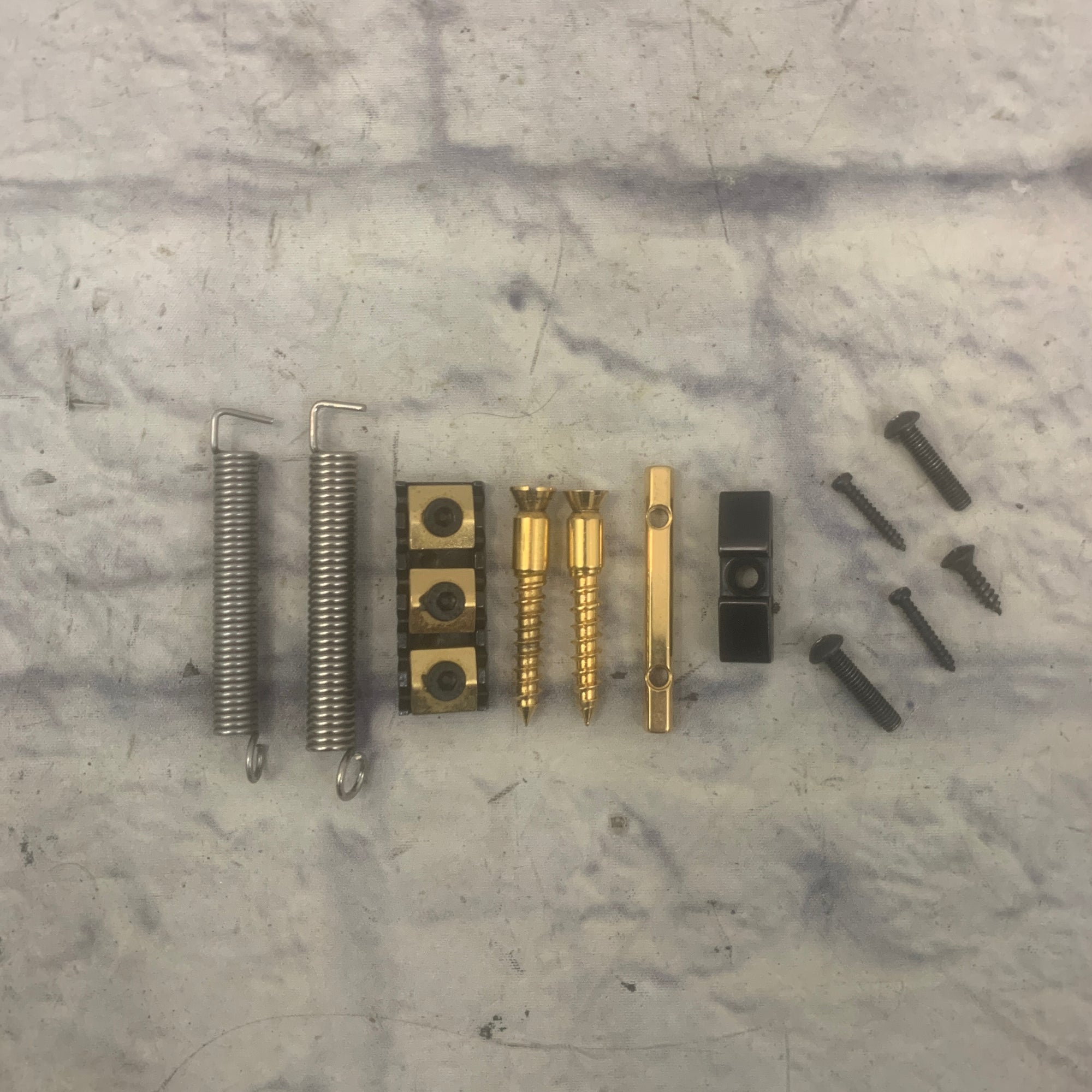 Floyd Rose Vintage '85 Floyd Rose Tremolo System Gold