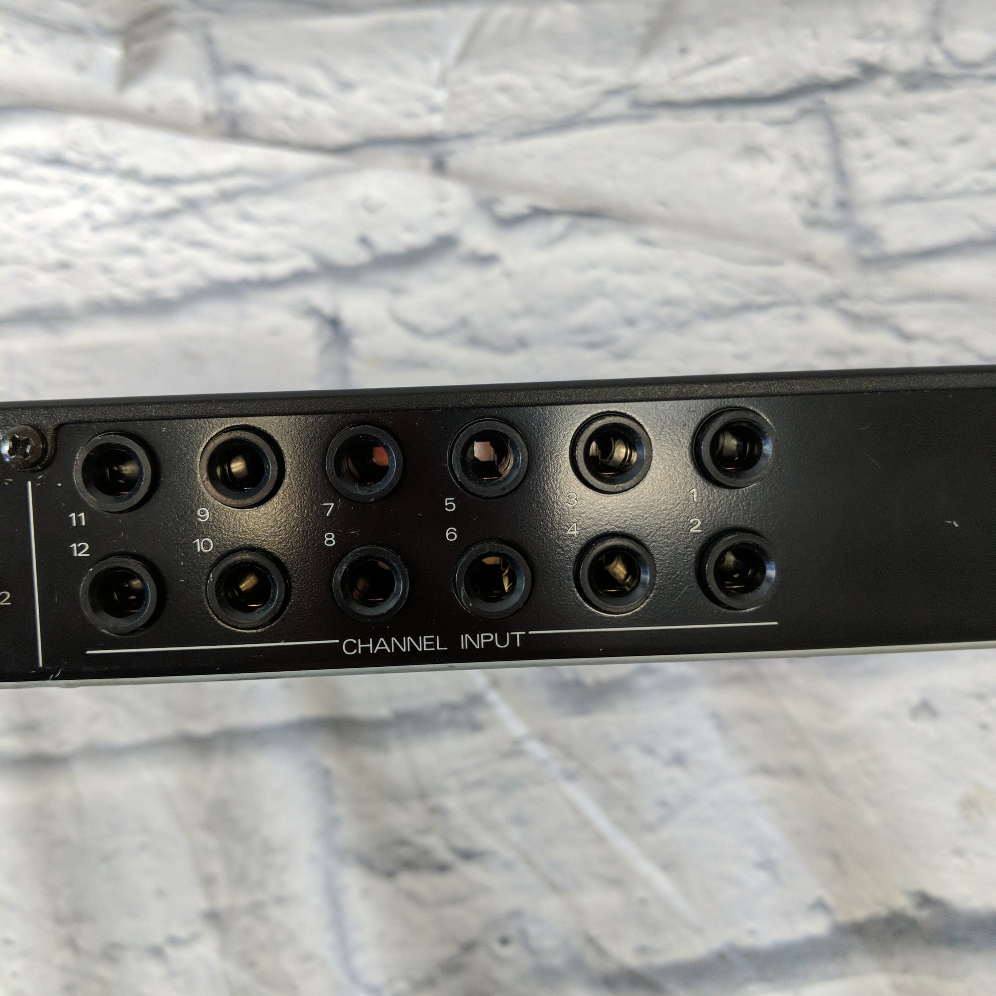 Roland M-120 12-Input Stereo Rack Keyboard Mixer