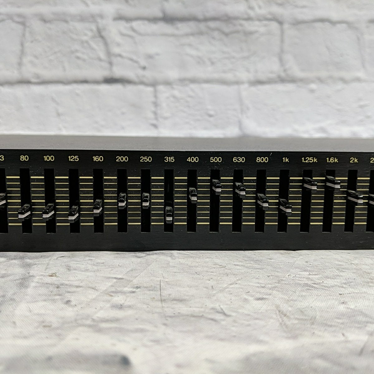 Yamaha GQ103 Graphic EQ
