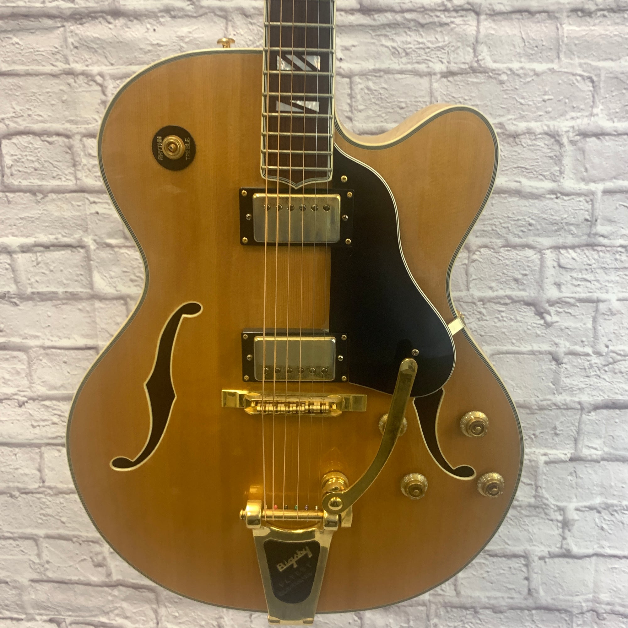 Washburn J-6S Montgomery HollowBody W/ Bigsby - Natural