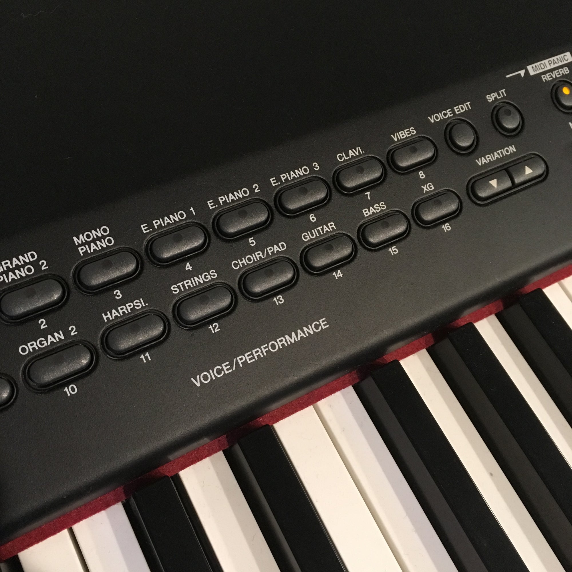 ** Yamaha Stage Piano Cp300 PAID