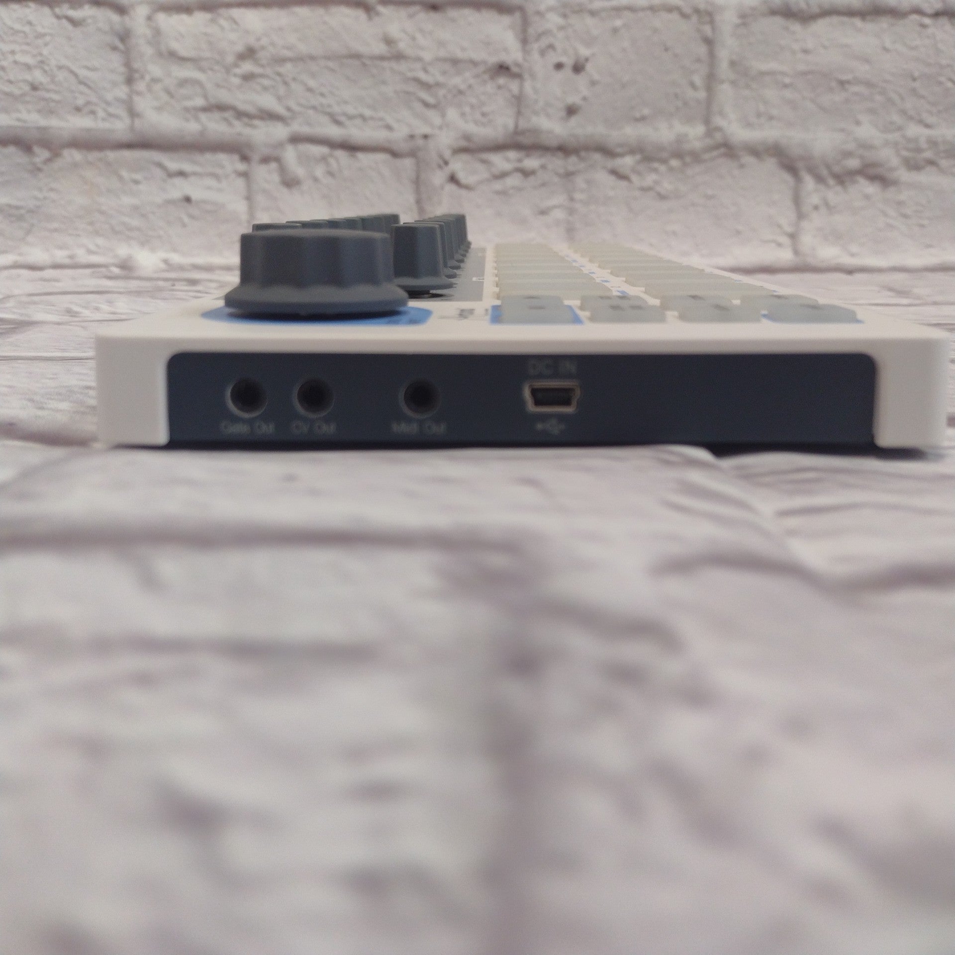 Arturia BeatStep Midi Controller