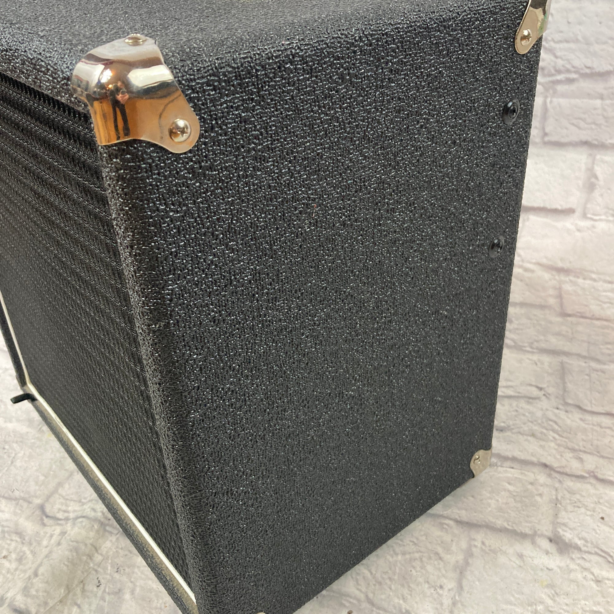 Ampeg BA-108 Bass Combo Amp