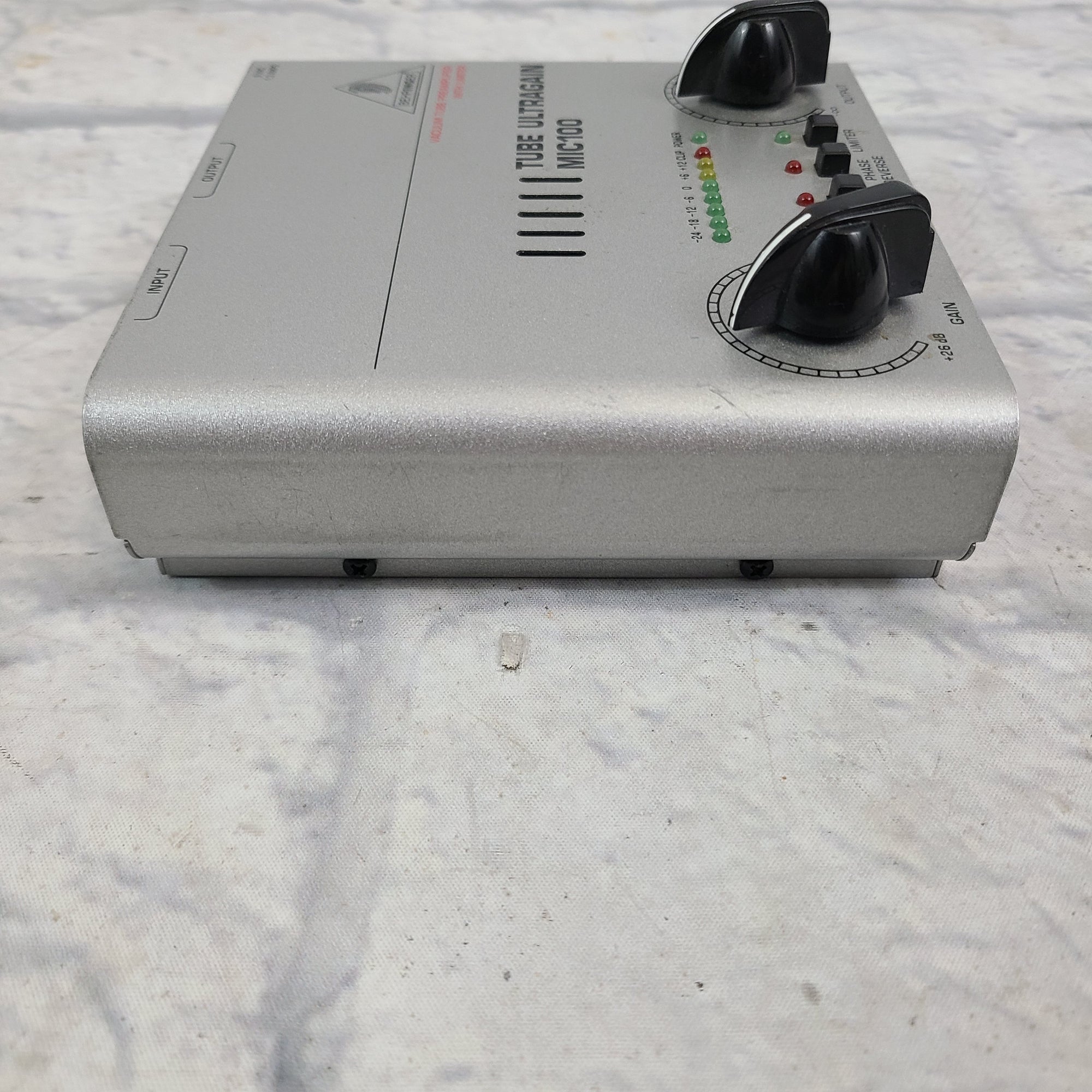 Behringer Tube Ultragain 100 Microphone Preamp