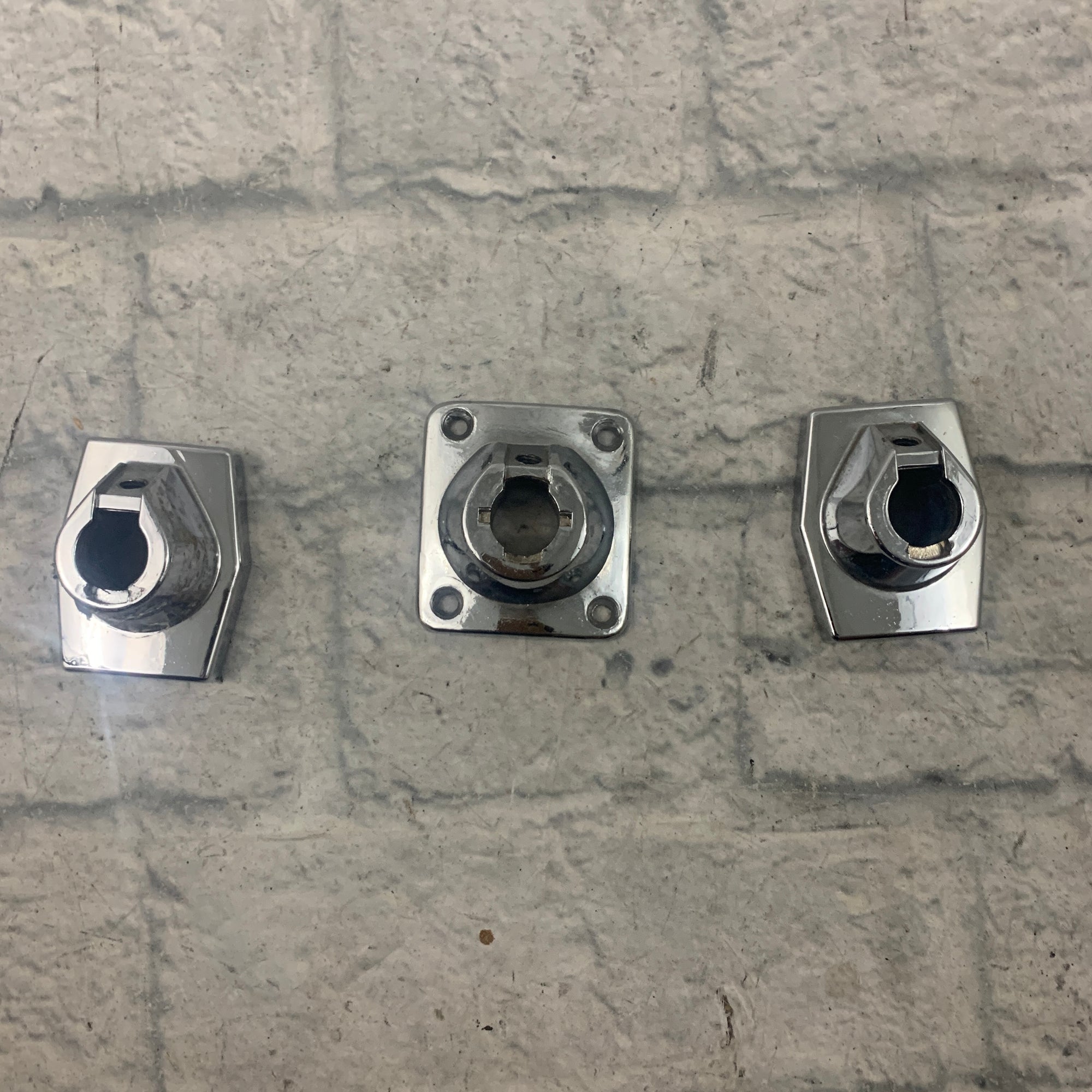 Unknown Tom Arm Bracket Set (3)