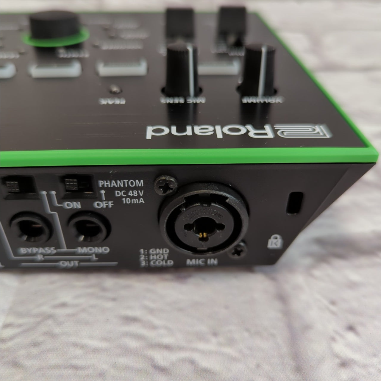 Roland VT-3 Aira Voice Transformer Vocal Effects Unit - Evolution