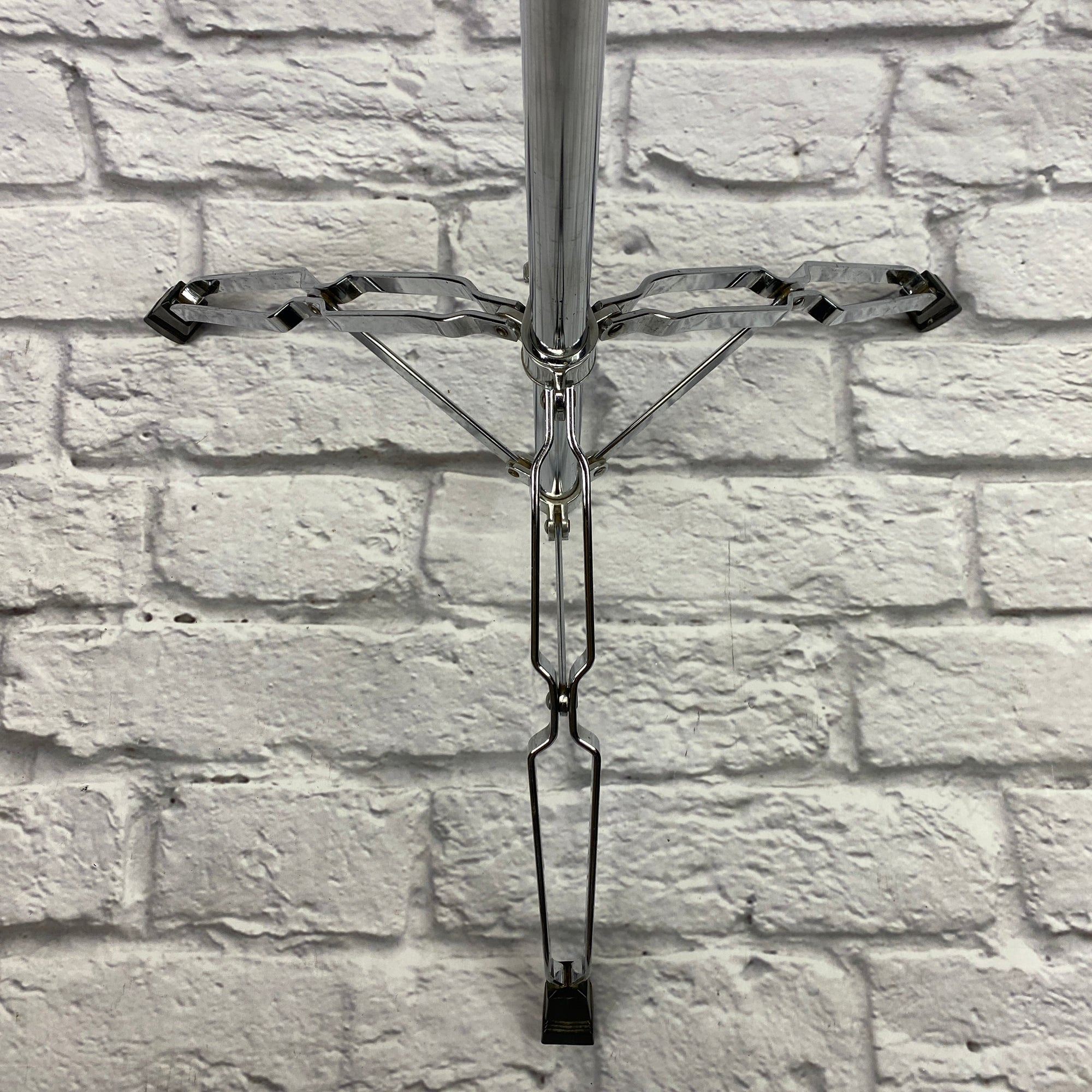 Maxwin Double-Braced Straight Stand