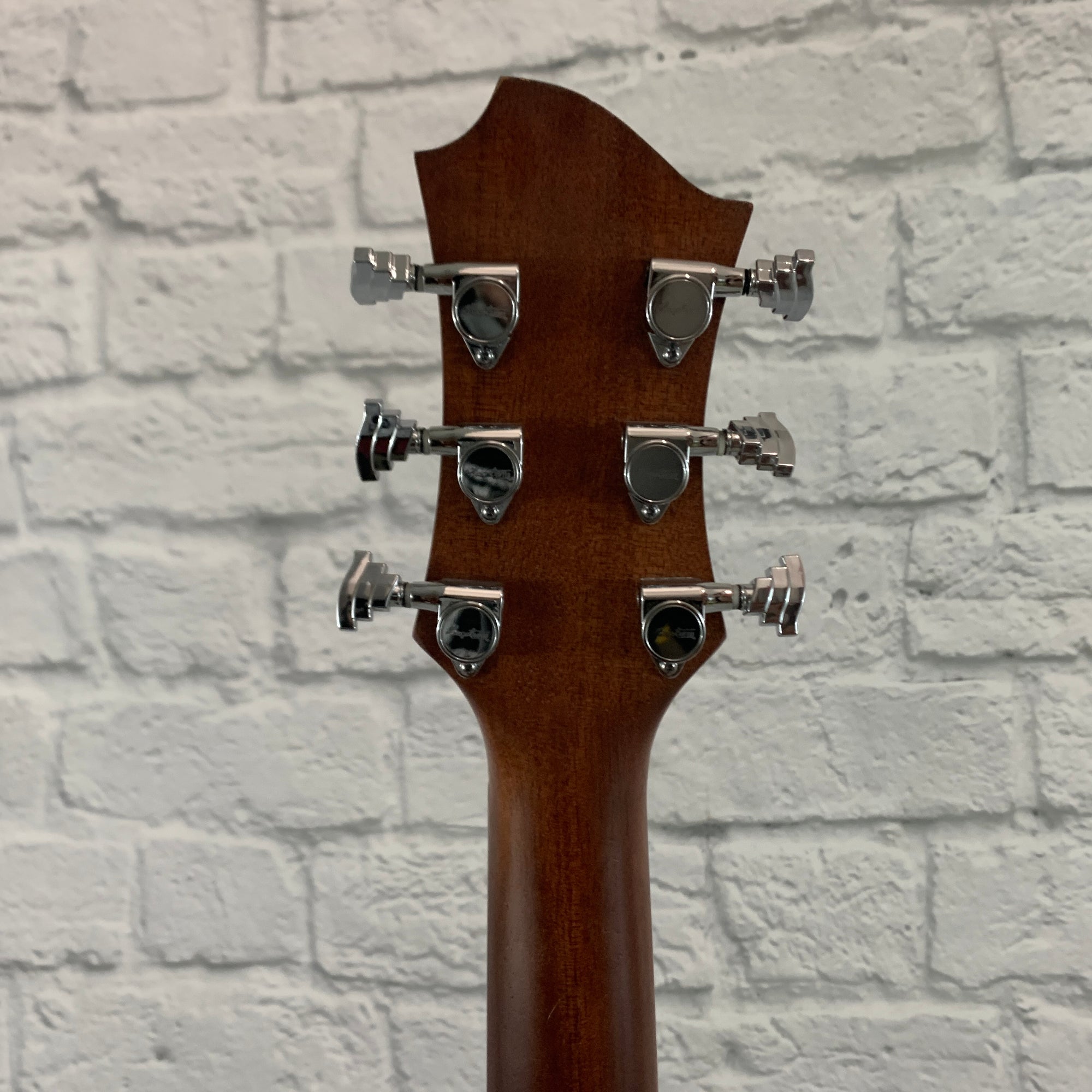 Hagstrom O102S Concert Acoustic Guitar w/ Gig Bag