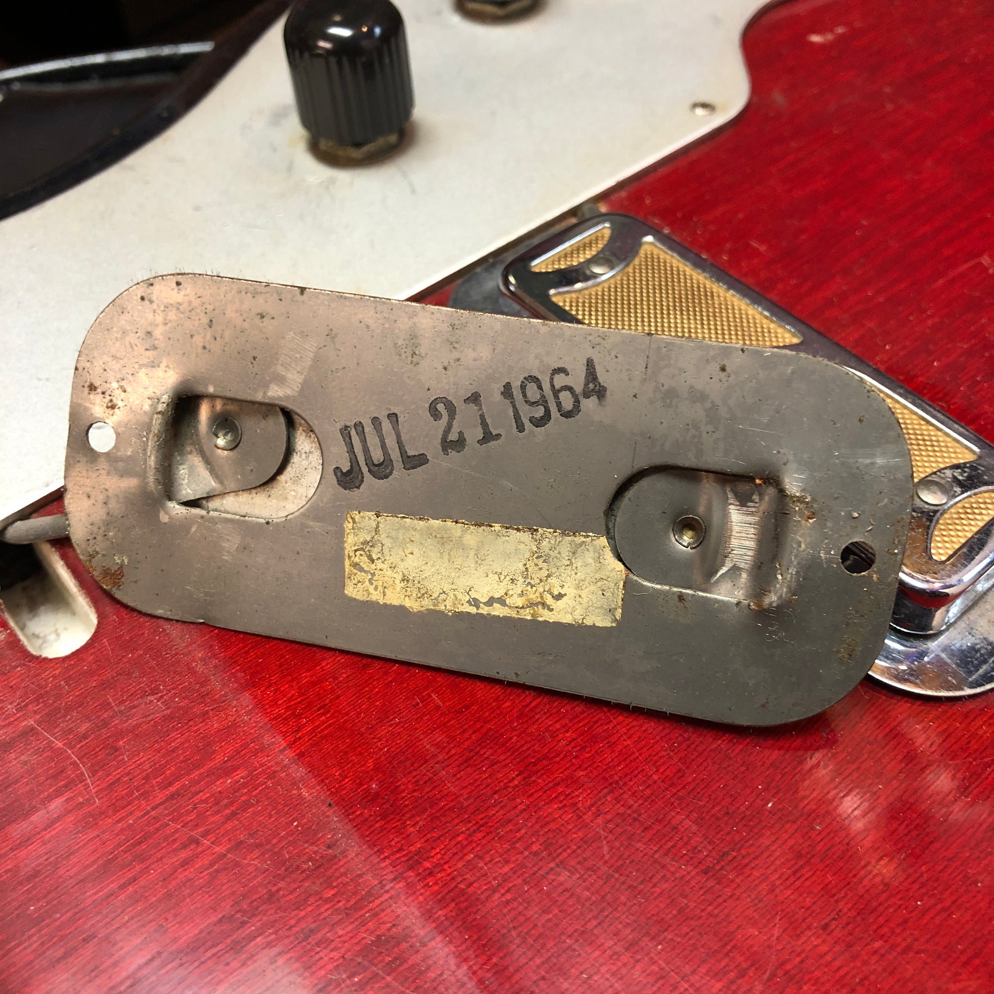 Vintage 1969 Kingston w/ Vintage Mid '60s DeArmond Gold Foil Pickups