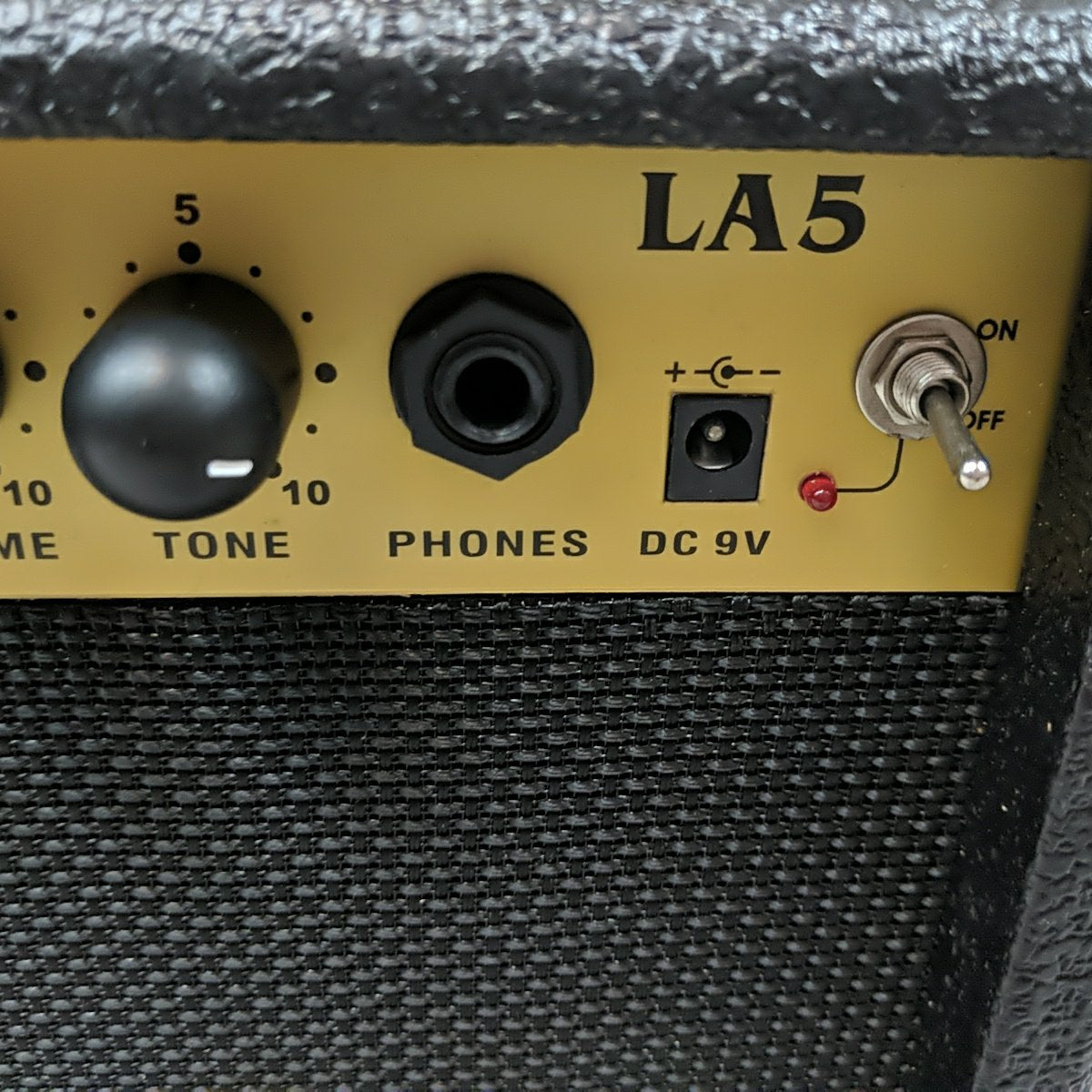 Caraya LA5 9V Battery Powered Portable Guitar Practice Amp