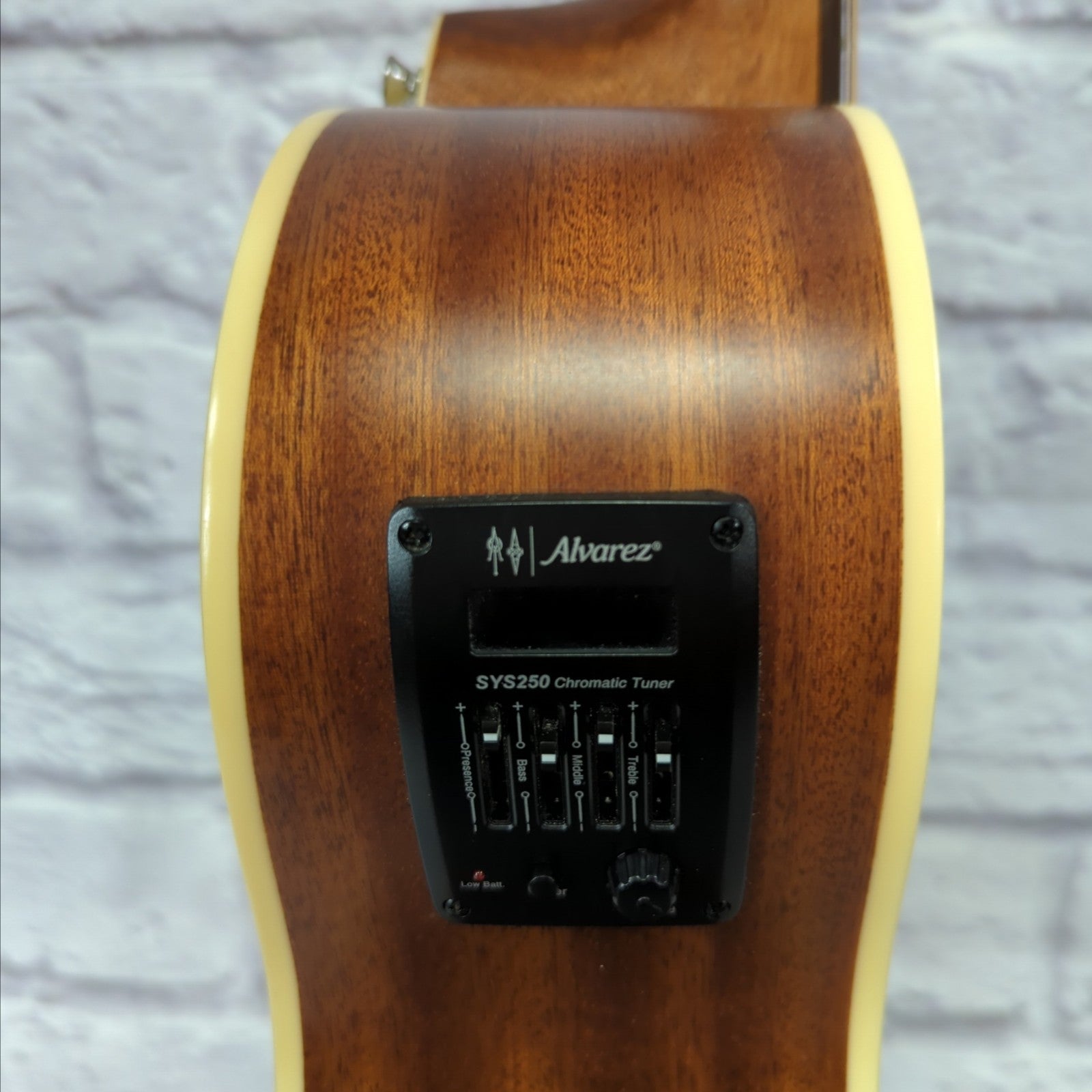 Alvarez Regent Series RF26CE Natural Finish OM/Folk AcousticElectric