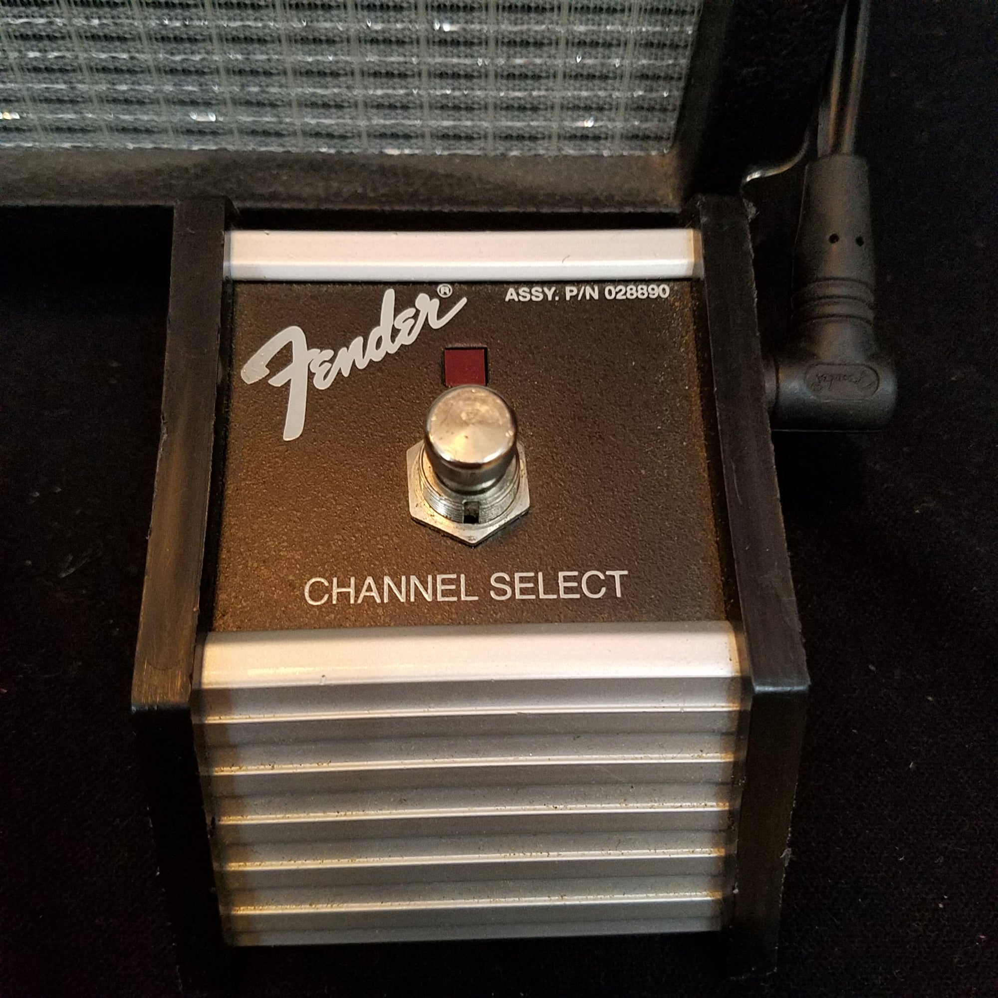 Fender Frontman 25R with footswitch