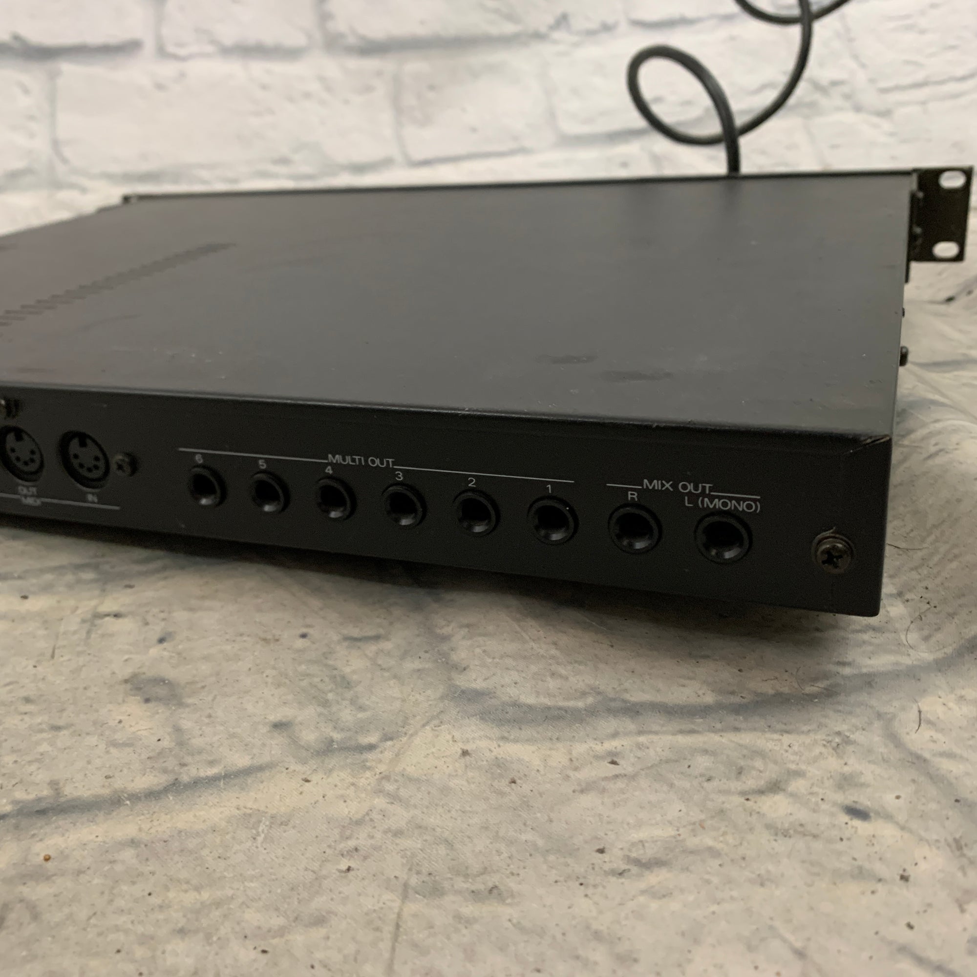 Roland Rackmount Module Roland U-110 PCM Rackmount Synth Sound Module - Evolution Music
