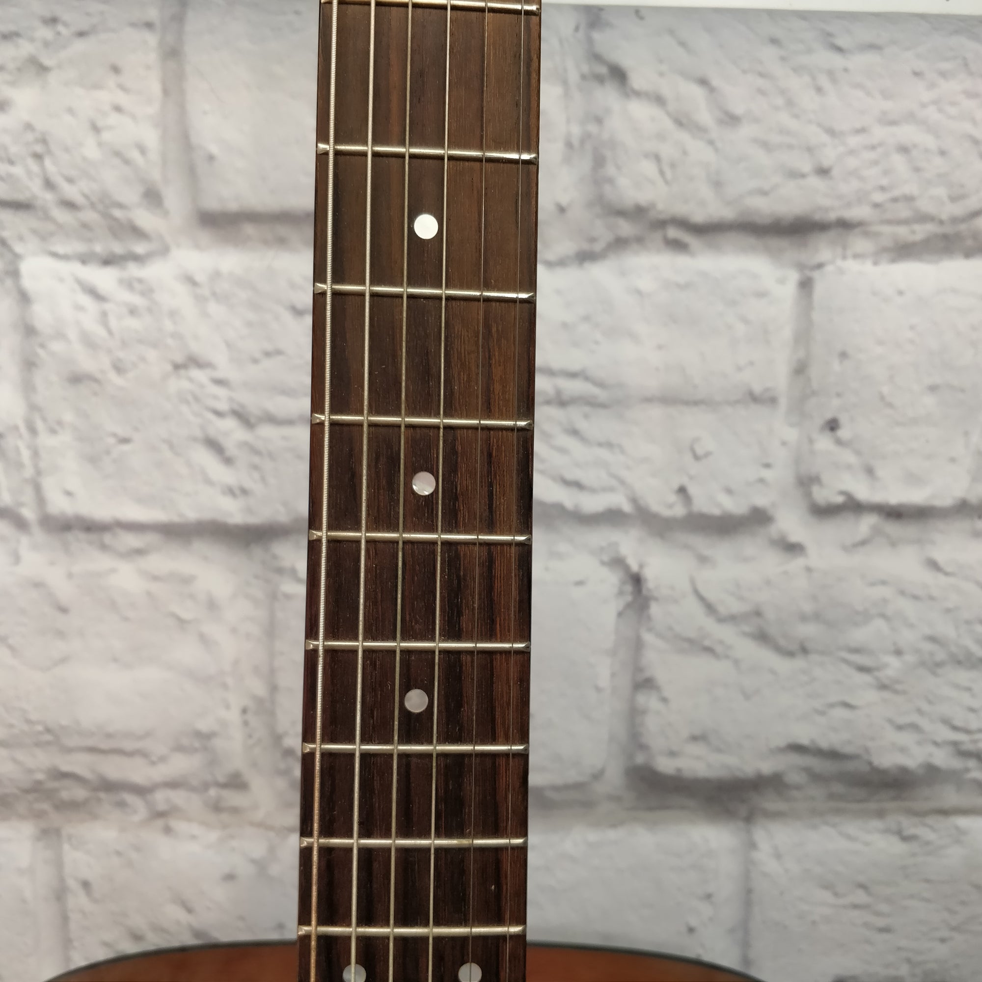 Yamaha F335 Acoustic Guitar