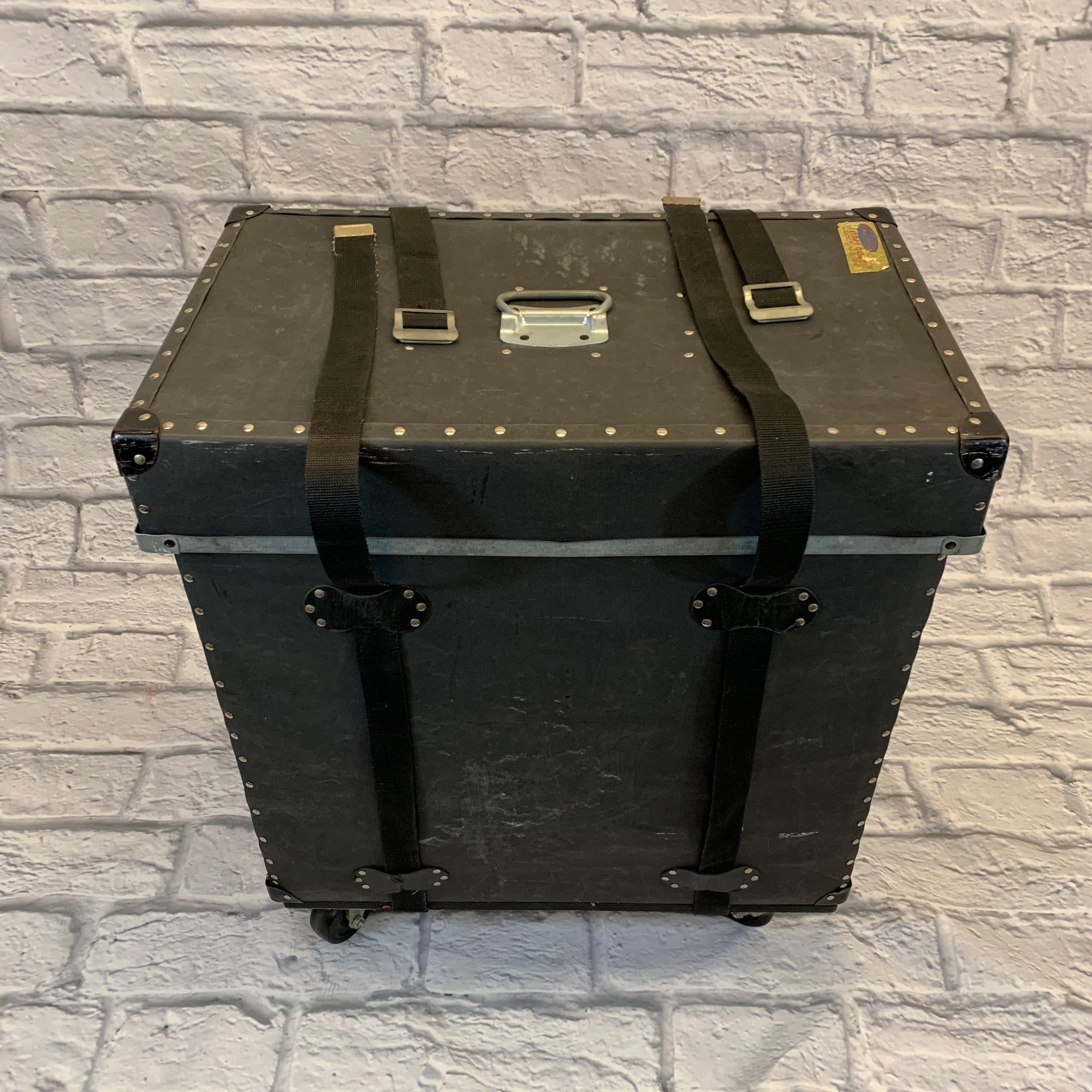 Humes & Berg Custom Built Fibre Case