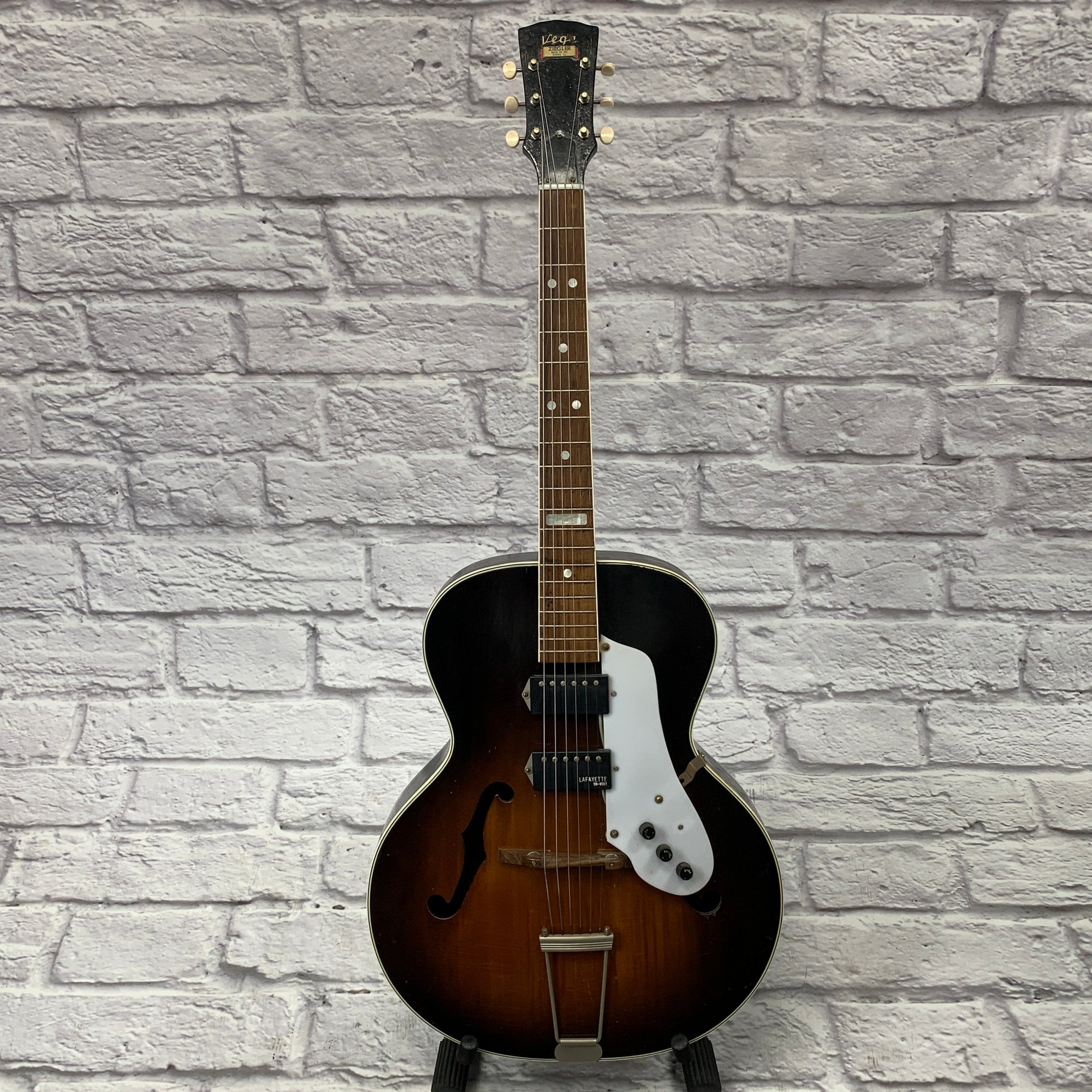 Vintage Vega D-26 Archtop Acoustic Guitar Sunburst
