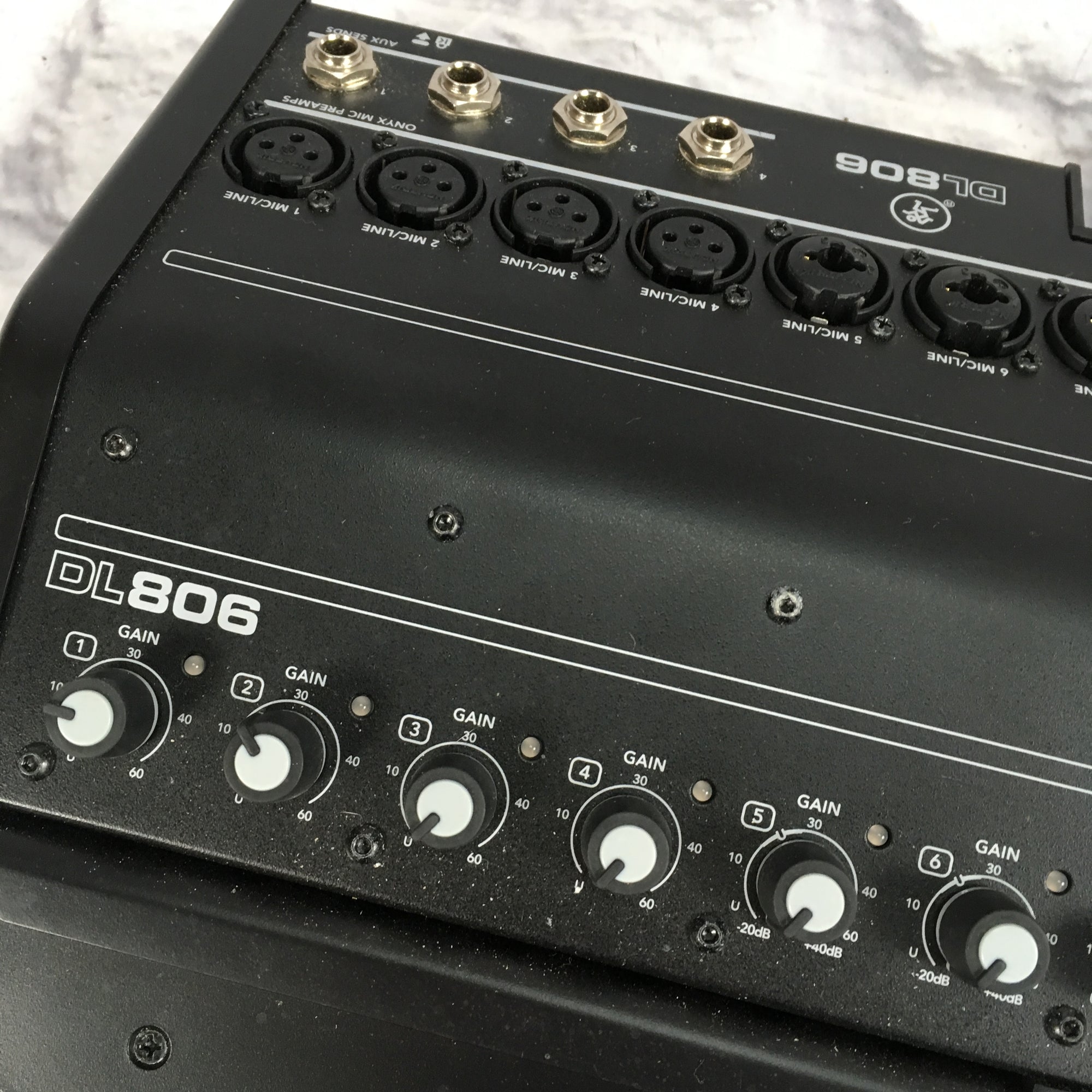 Mackie DL806 Black Digital 8 Channel iPad Mixer