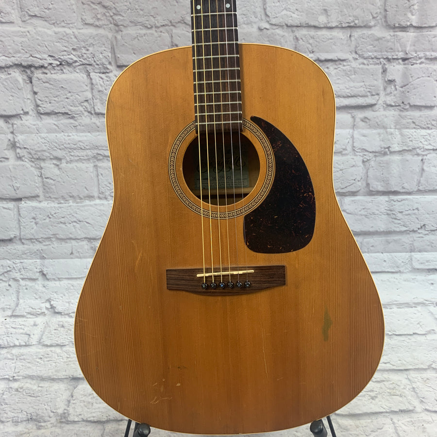 Seagull S6+ Spruce Acoustic Guitar