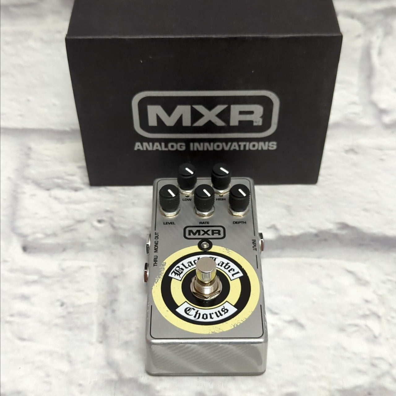ギター MXR ZW38 Black Label Chorus f146 MXR ZW38 Black Label Chorus Pedal | Sweetwater