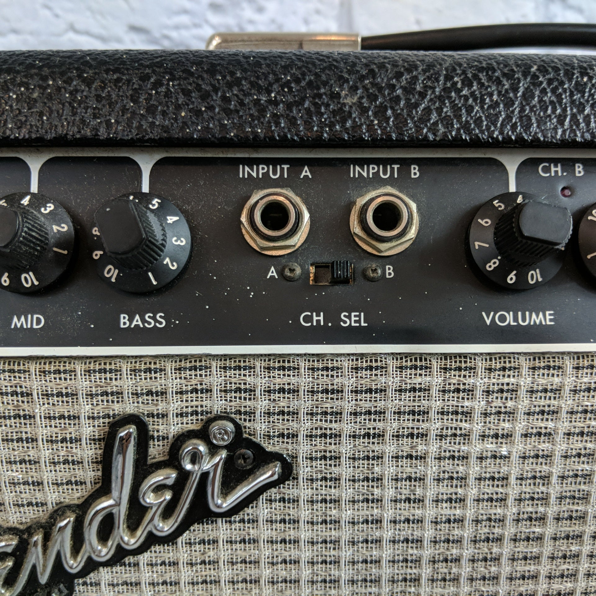 ギターアンプ FENDER STAGE LEADⅡ １００W トランジスタ - アンプ