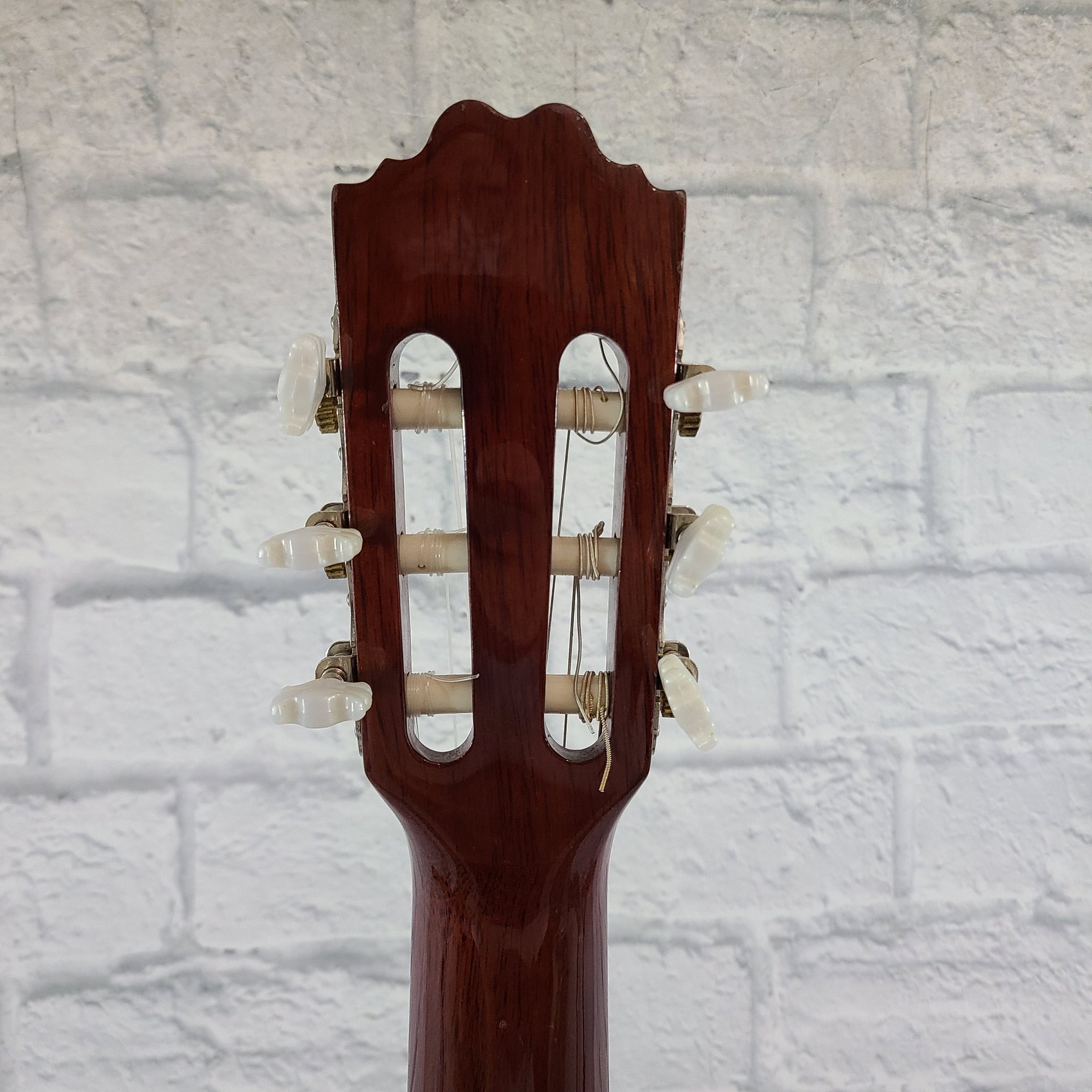 Kaman Music Montana CL-80 Classical Acoustic Guitar