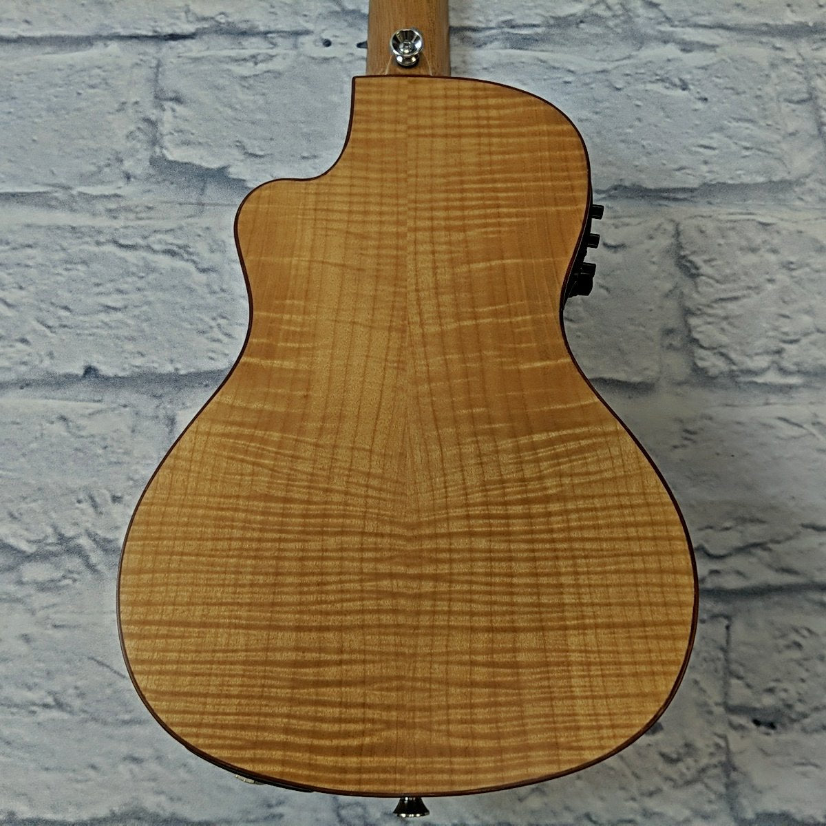 Lanikai FM-CEC Flame Maple Concert Ukulele with Fishman Pickup System