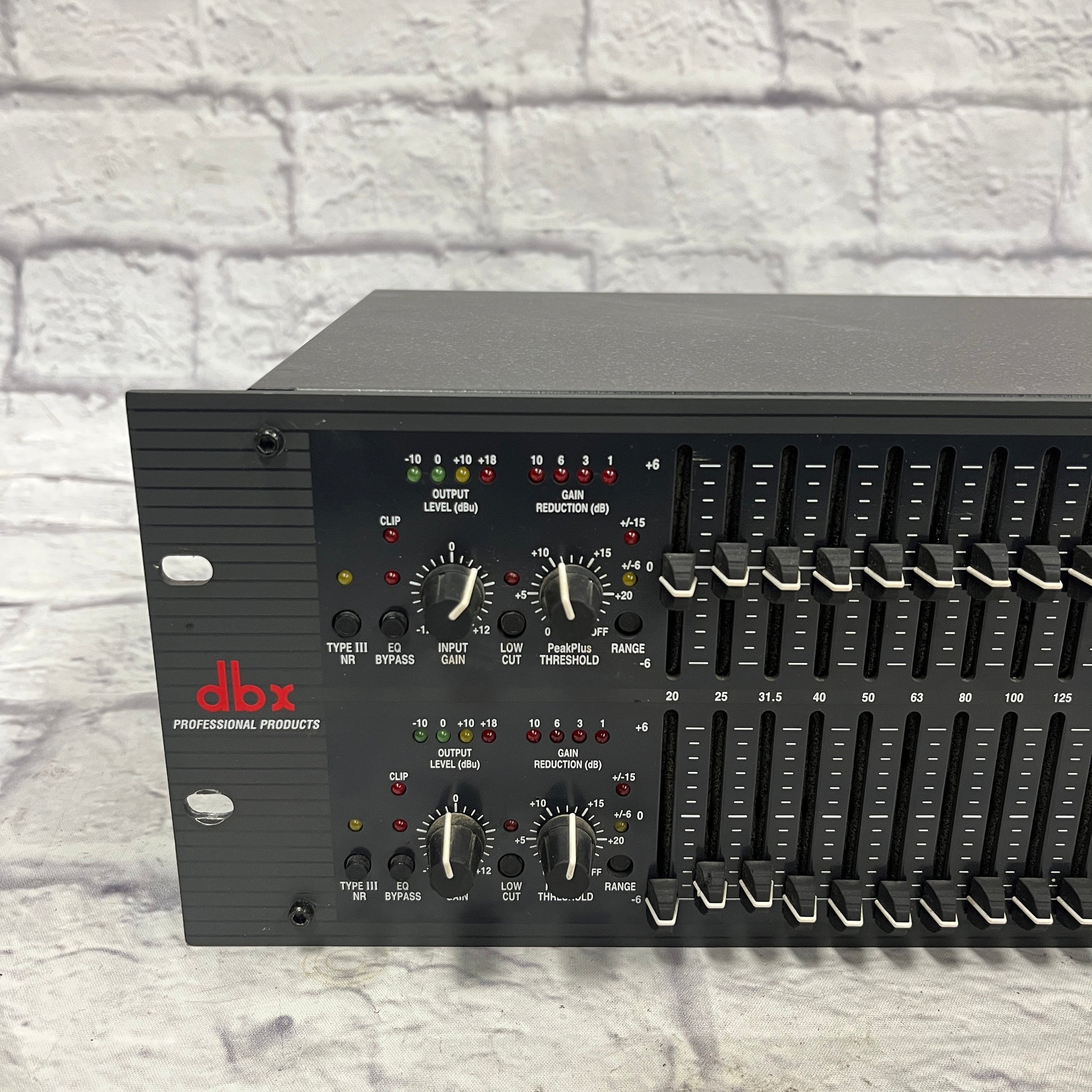 DBX 2231 31-Band Stereo Rack Equalizer EQ
