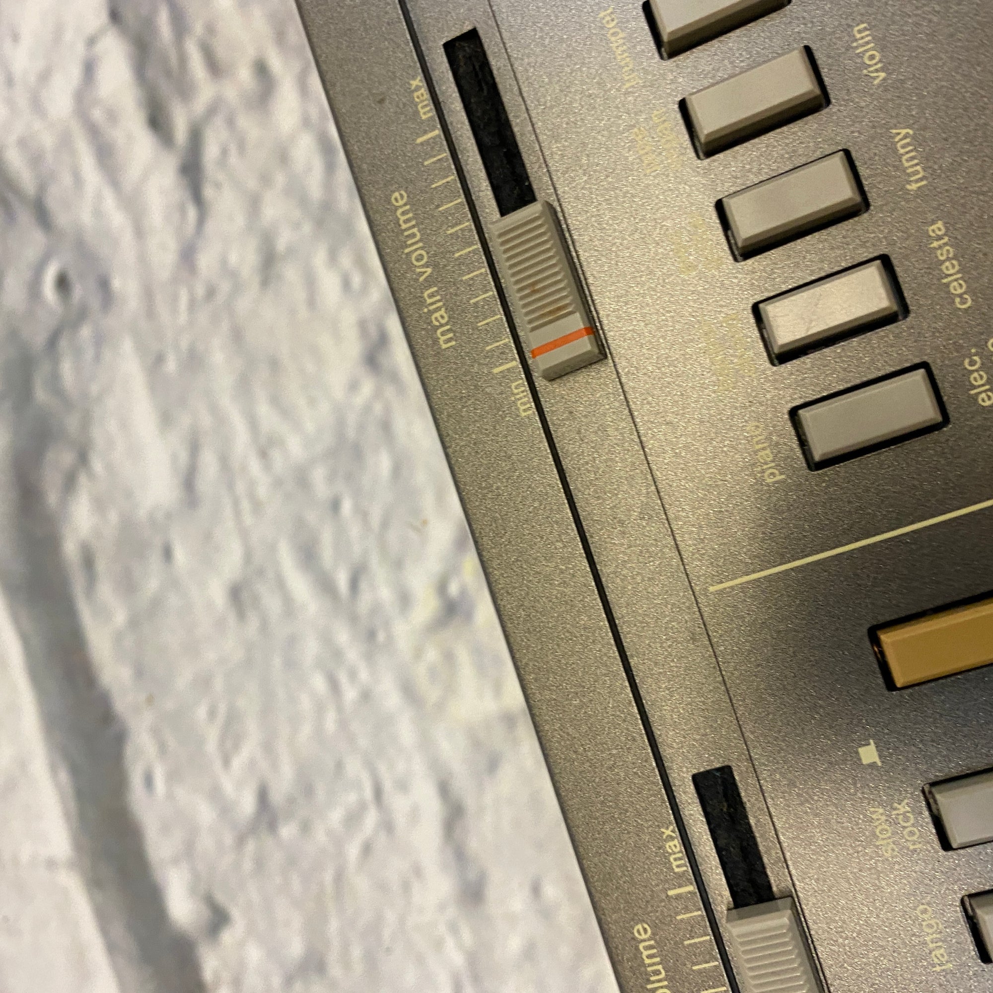Vintage Casio MT-800 Casiotone 49-Key Synthesizer