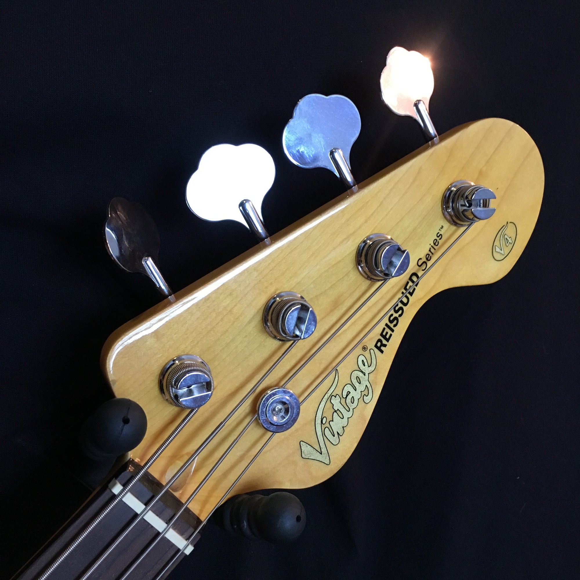 ** Vintage Brand V4SB 4 String Bass