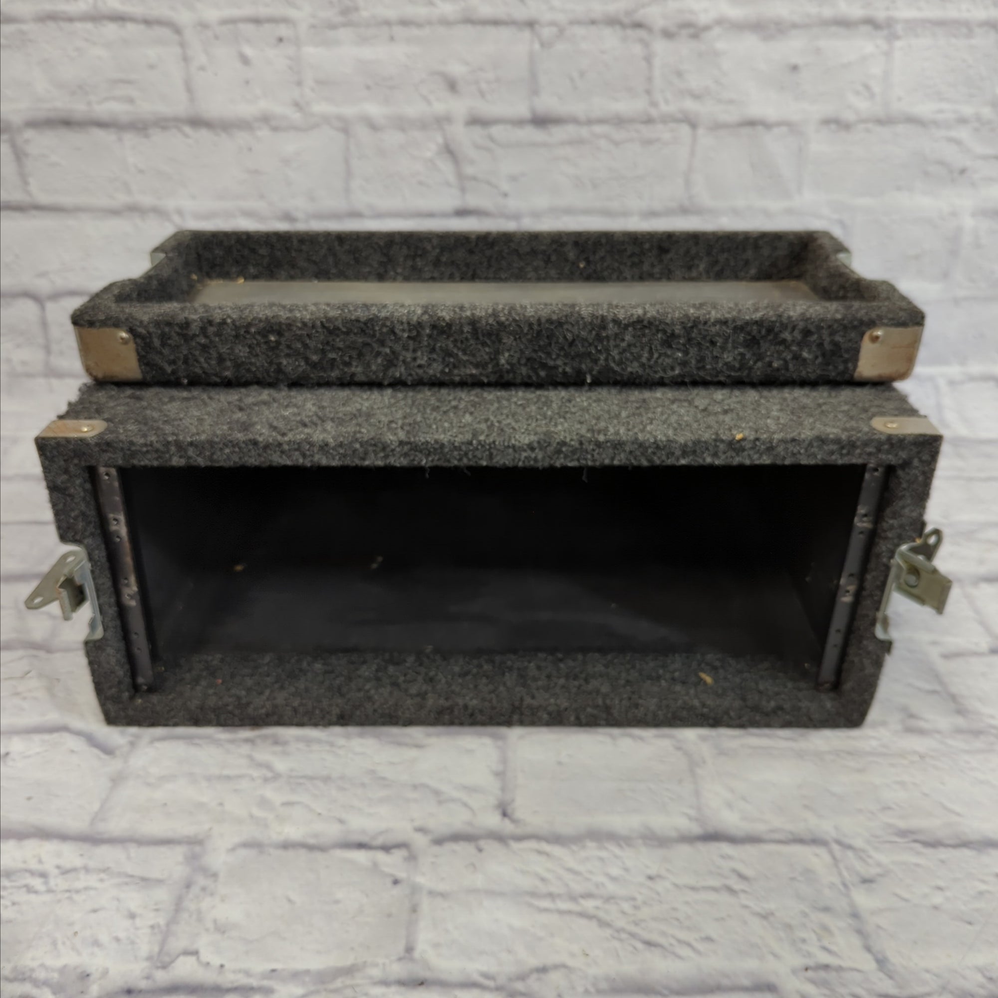 Grundorf 4U 4 Space Carpeted Rack Case