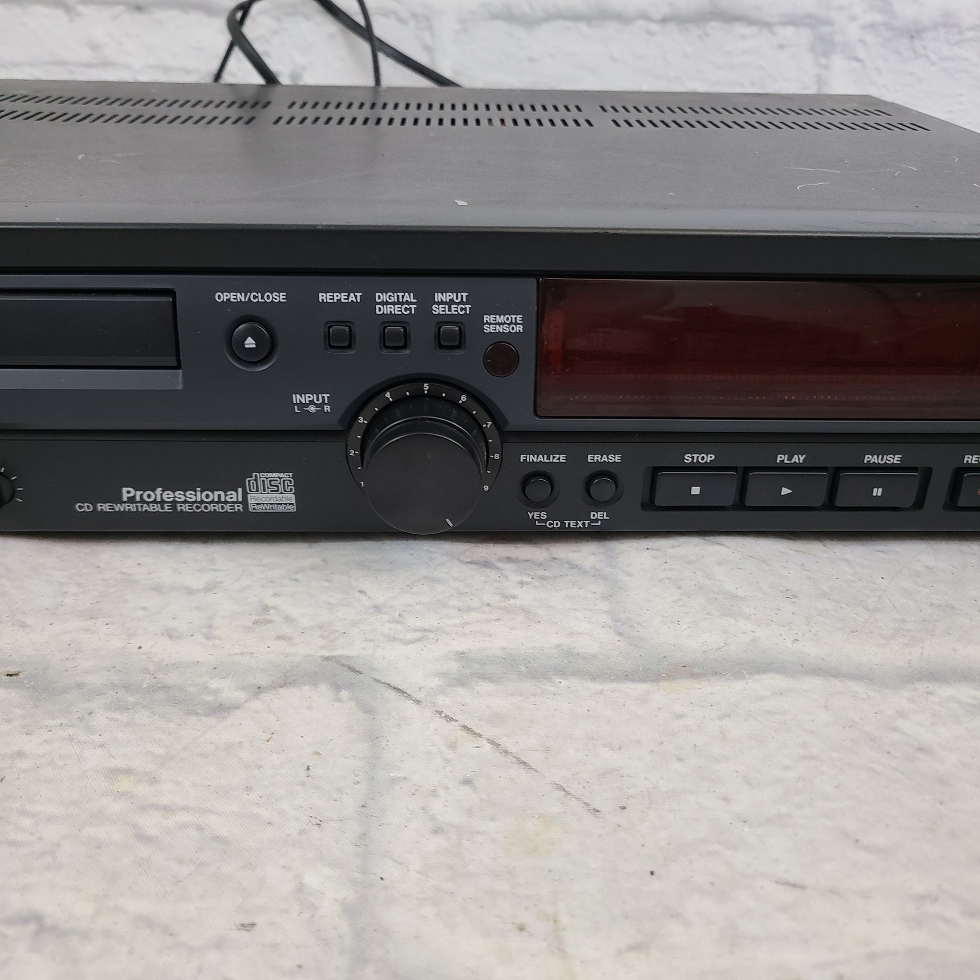 Tascam CD-RW750 Rackmount Compact Disc Recorder