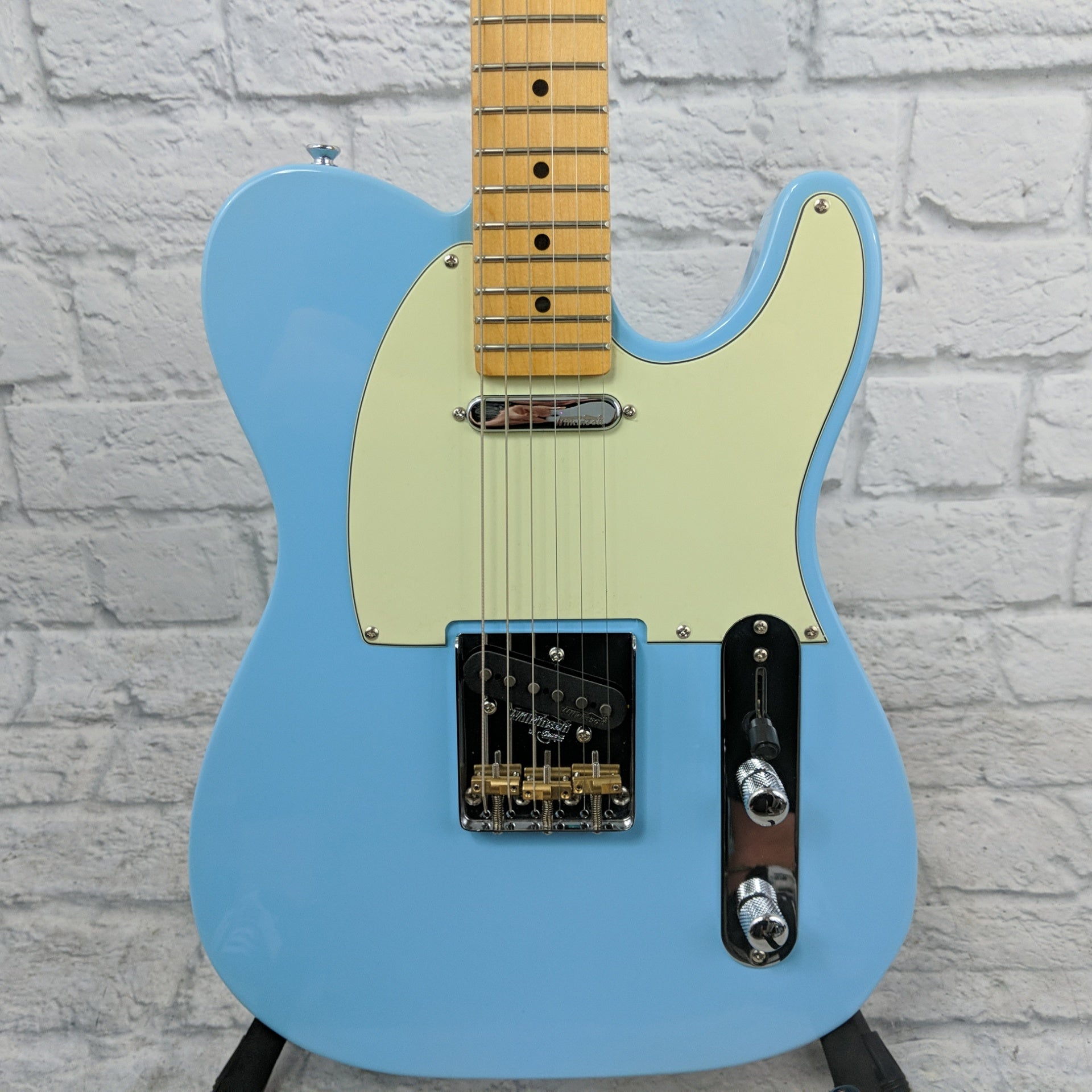 Vintage Reissued V75LB Laguna Blue Telecaster
