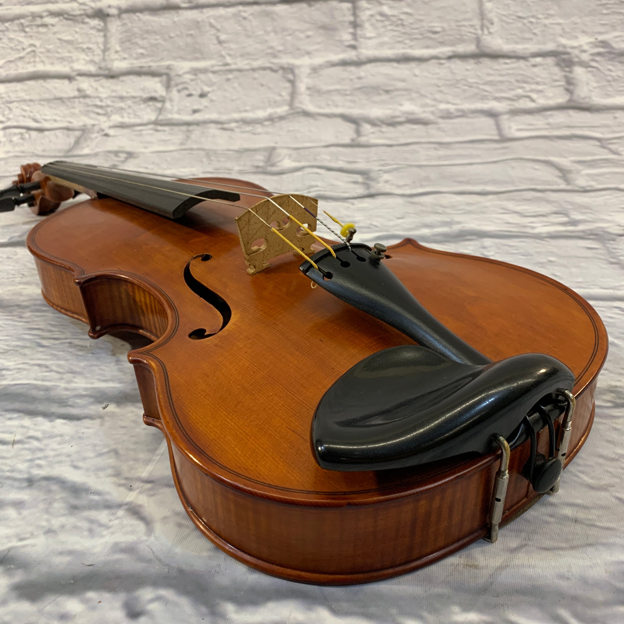 Carlo Testore me fecit Cremona del Anno Violin w/ Case