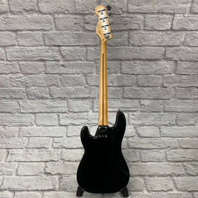 Squier Fender Pete Wentz Signature Precision Bass