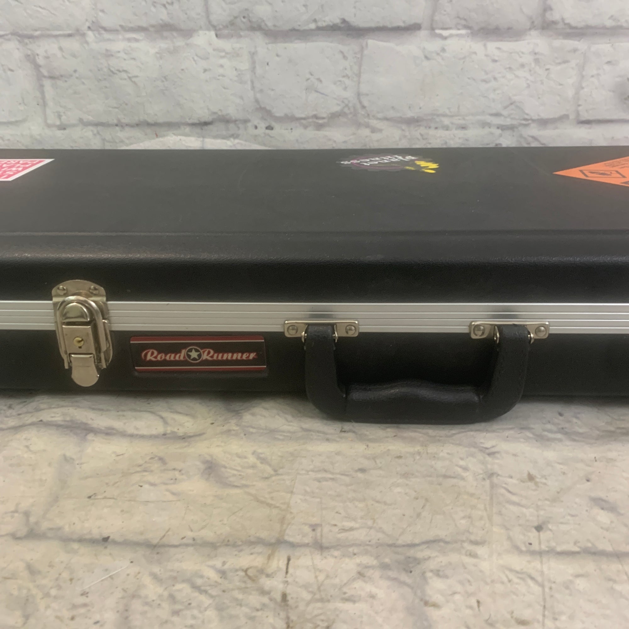 Road Runner Hard-Shell Guitar Case