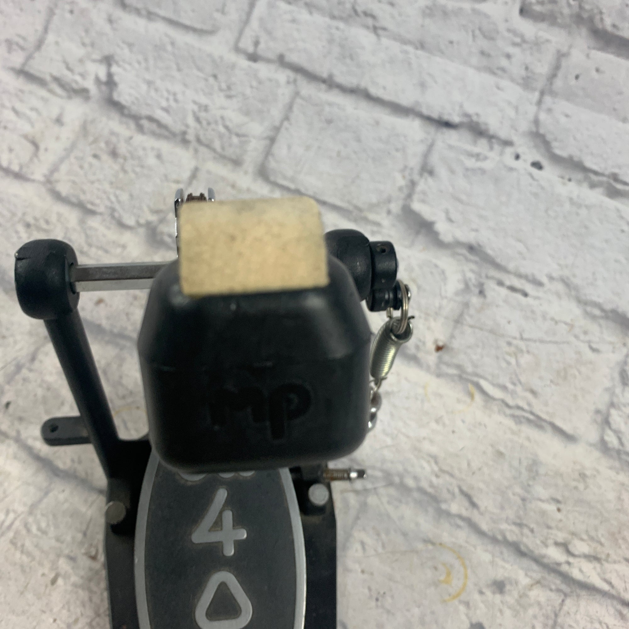DW 4000 Single Kick Pedal