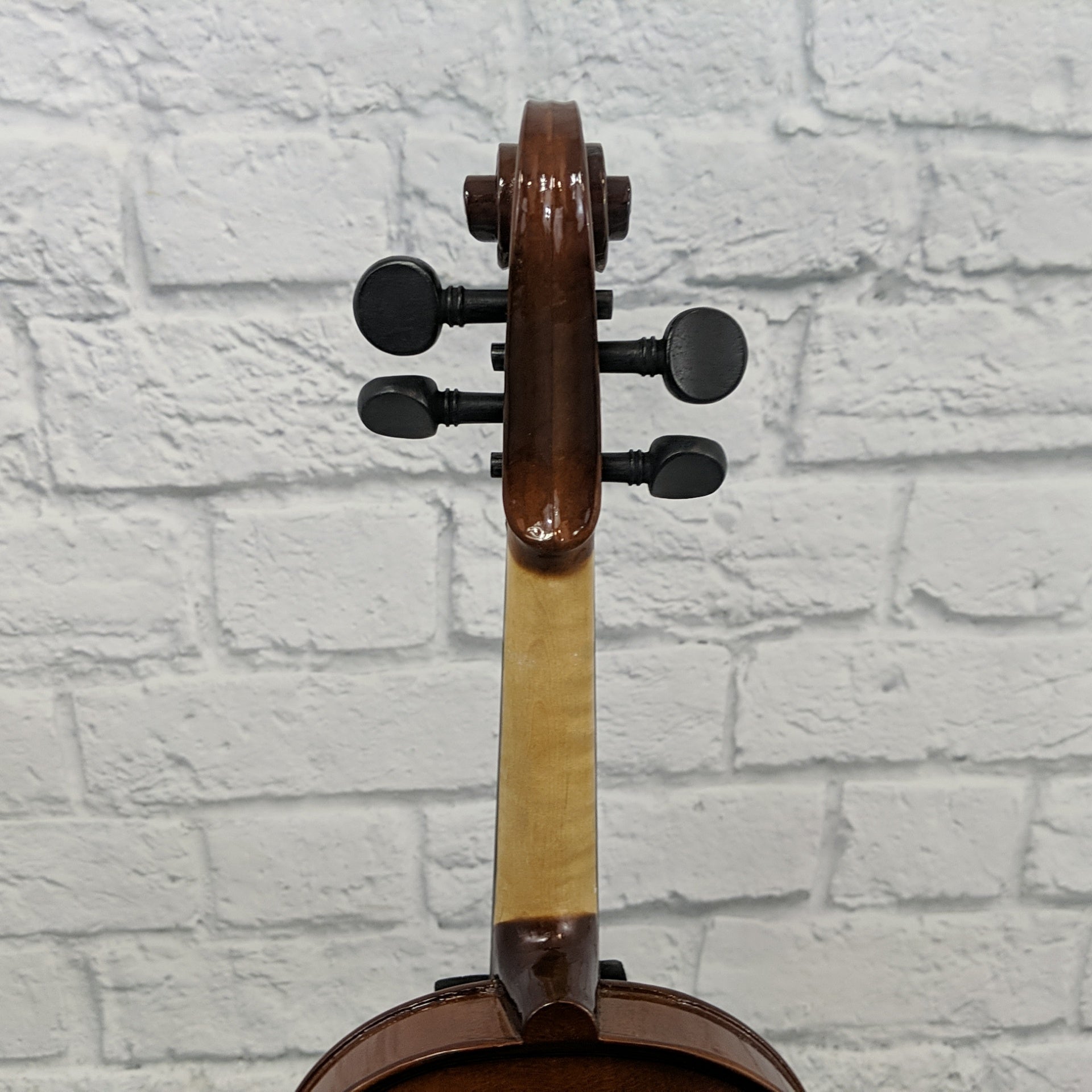 Palatino VN-350 4/4 Violin with Black Case and Fishman Tuner