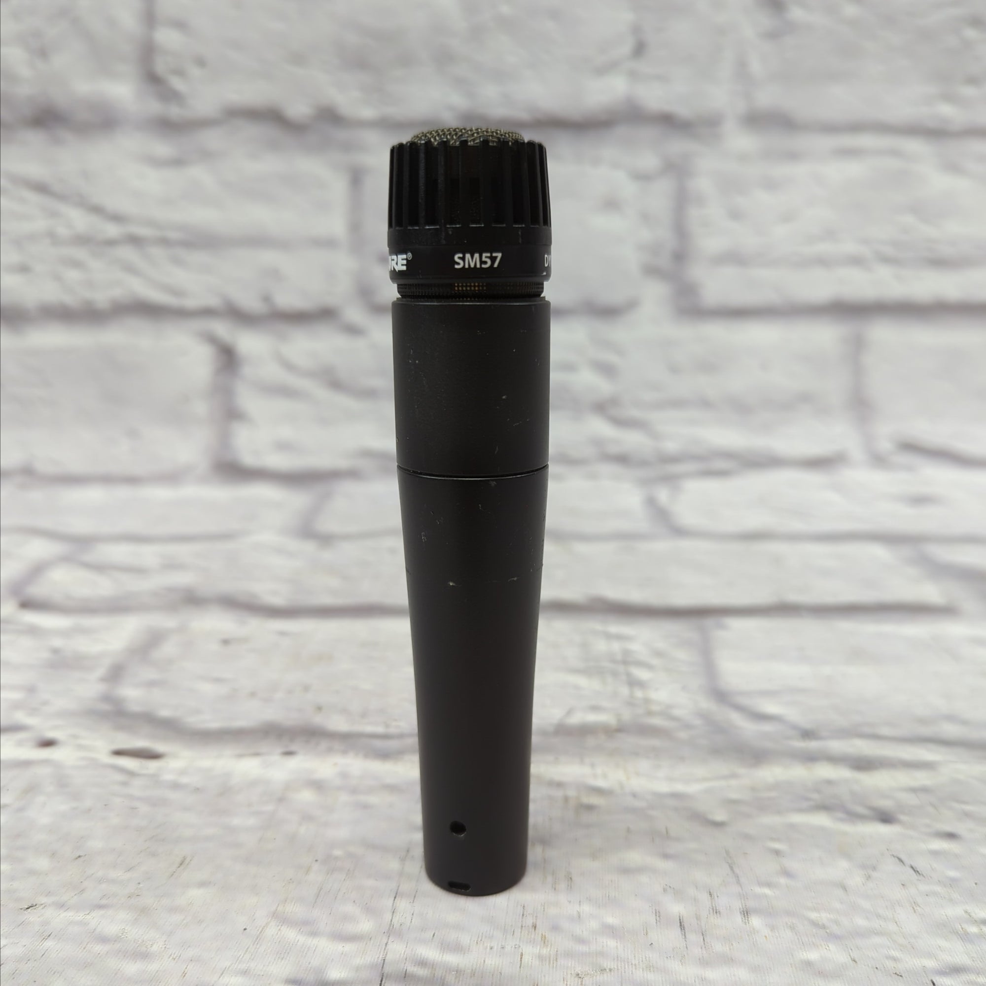 Shure SM57 Dynamic Microphone
