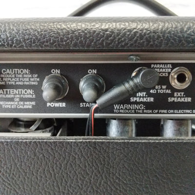 Fender '65 Twin Reverb 2x12-inch 85-watt Tube Guitar Combo Amp w/Footswitch and Cover