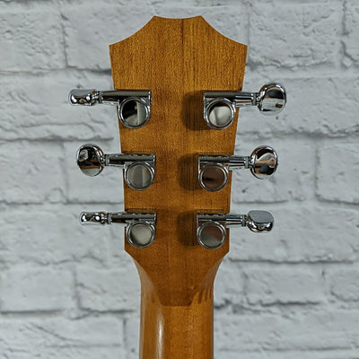 Taylor BT-1 Baby Taylor Travel Acoustic Guitar